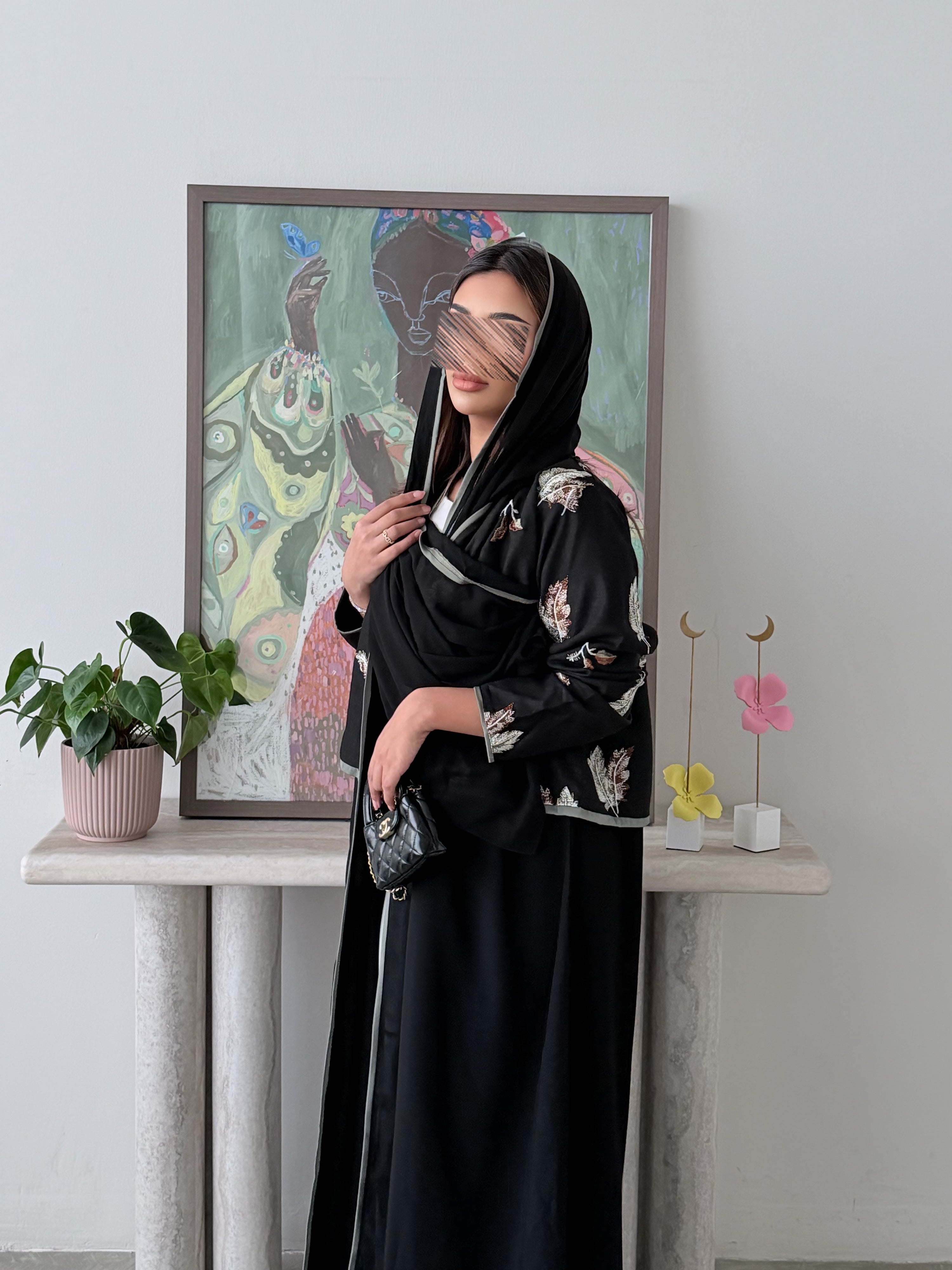 MWT2001 -عبايه كريب اسود مع تدخيله لنن - Aya