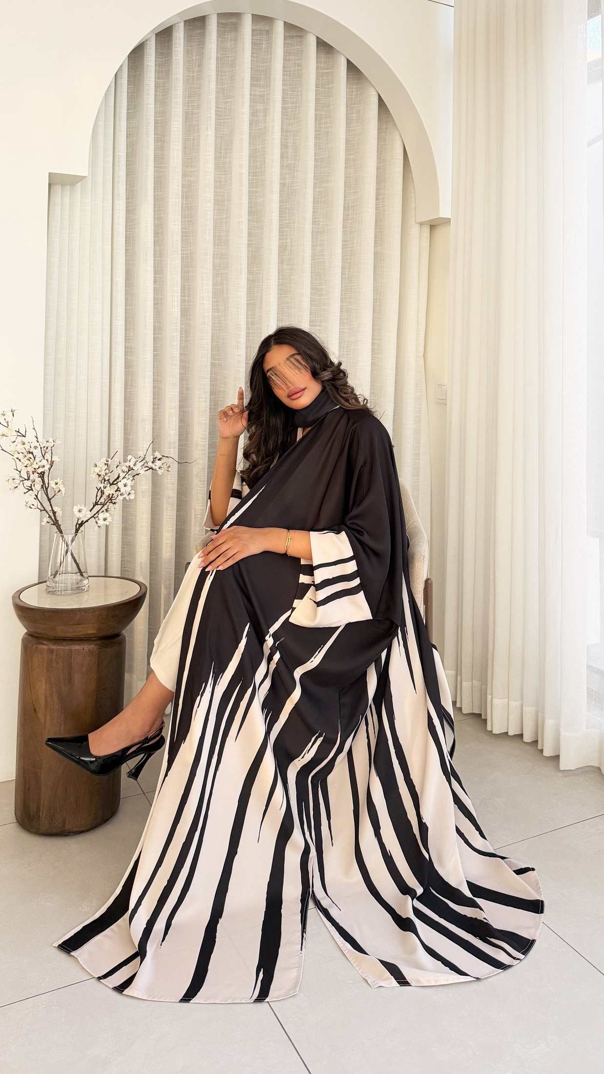 MWT1211 - عباية مخطط |striped abaya