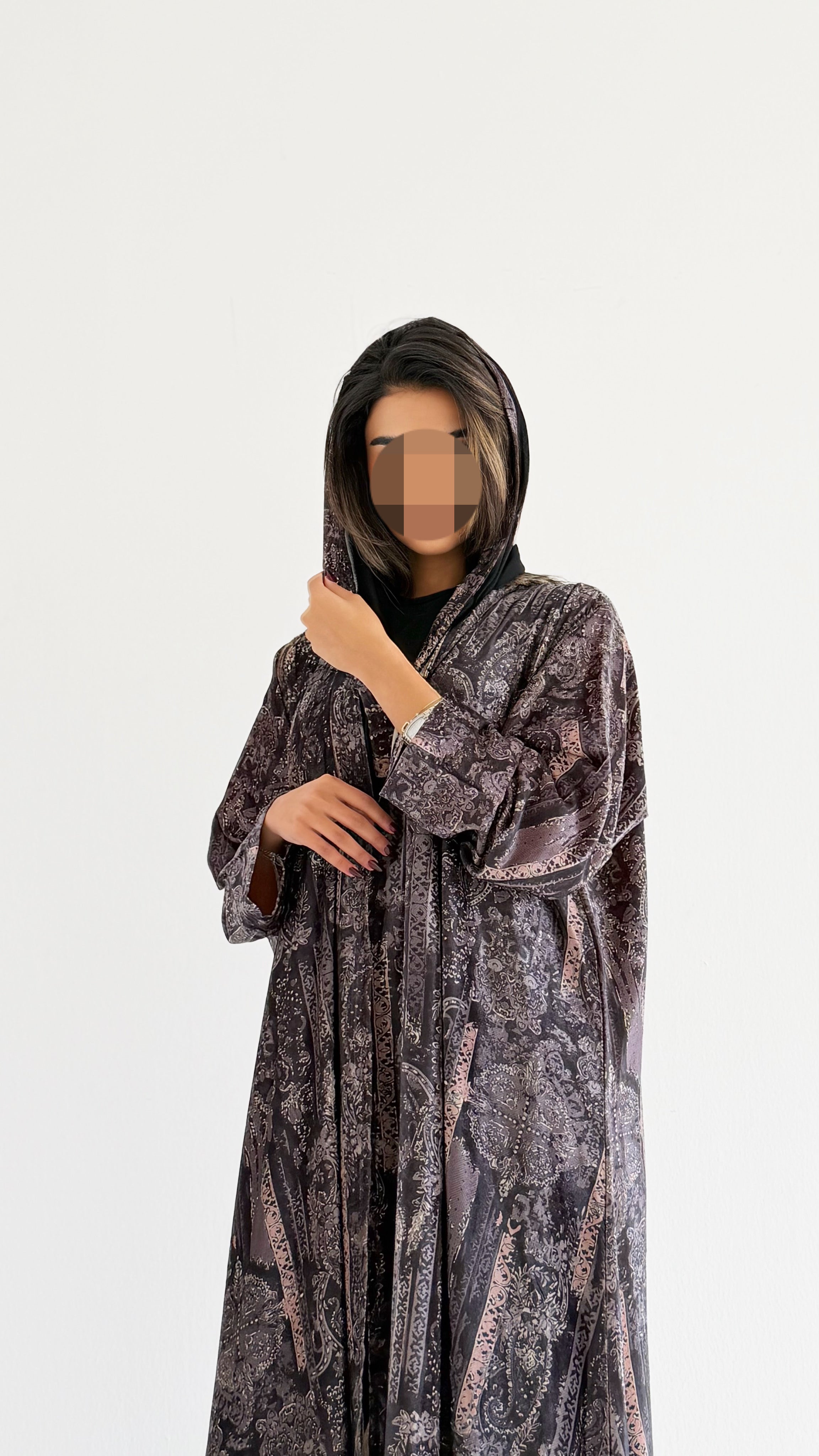 MWT713 -  عباية ملونه مدموجه بألوان شتوية