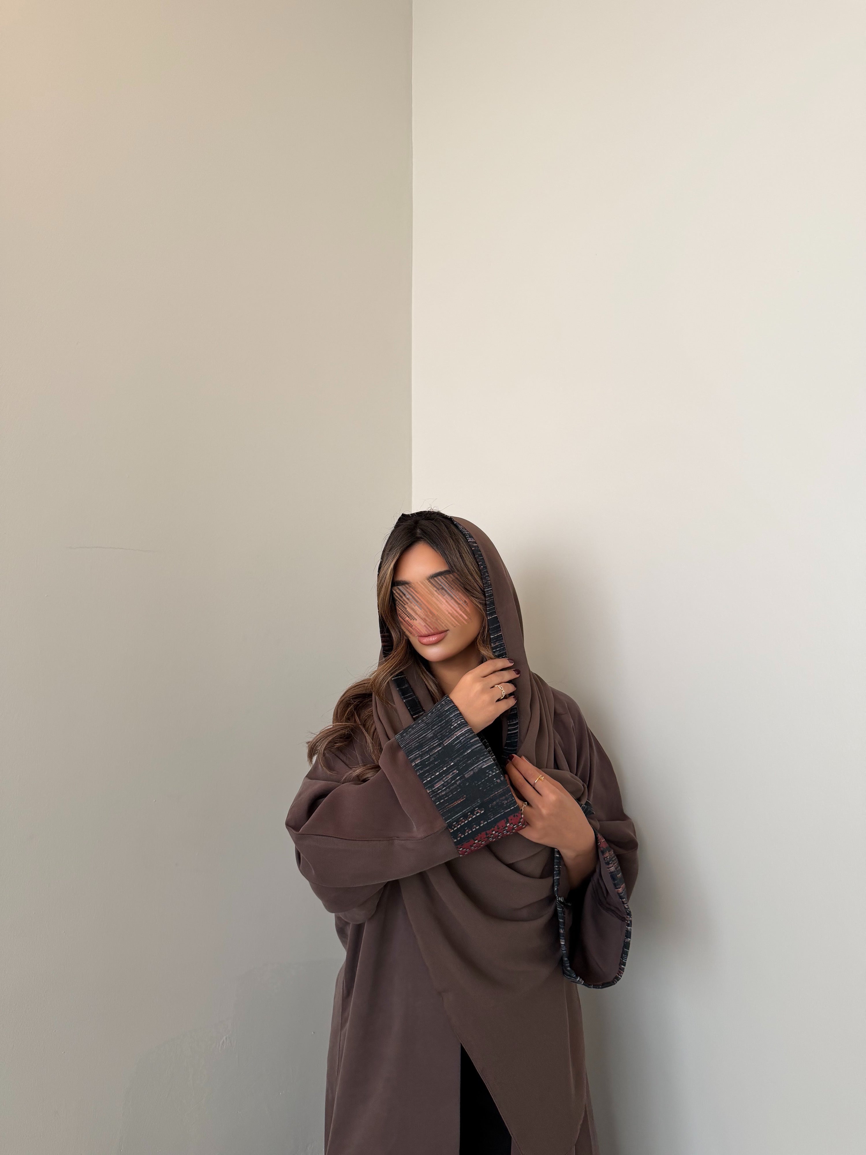 MWT1053 - عبايه لنن بتدخيله بالاكمام - Aya