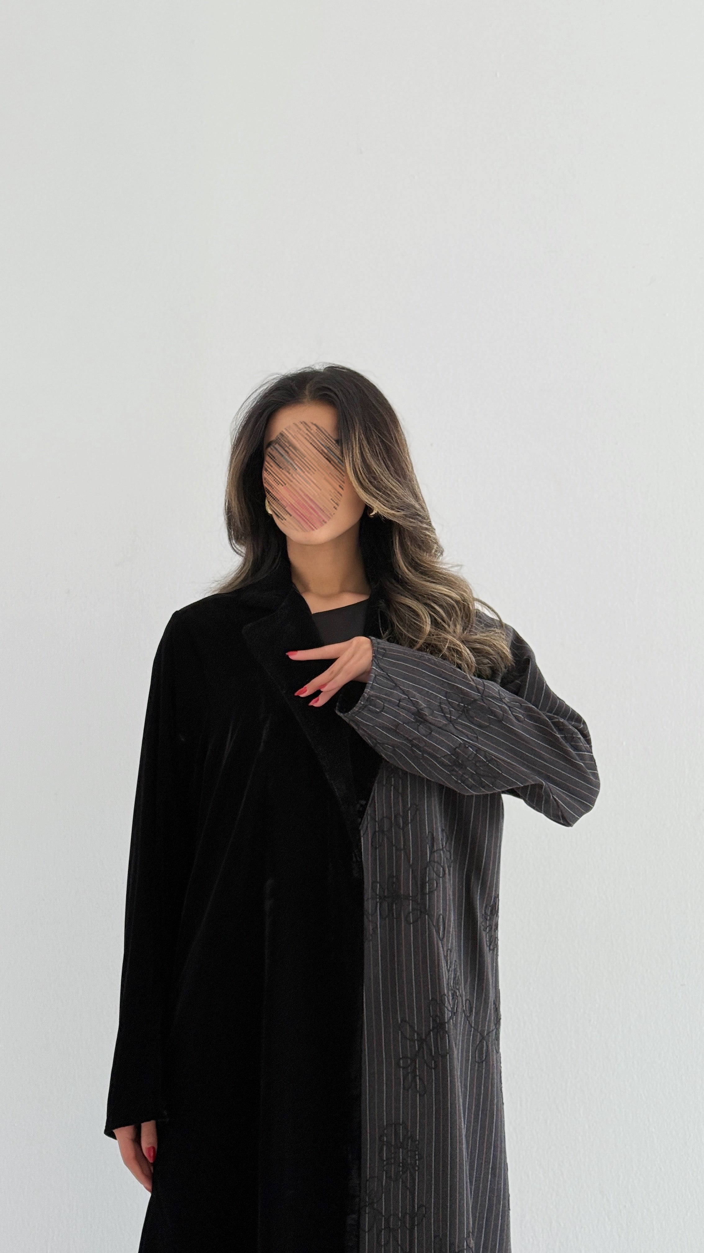 MW645 - Light Crepe Standing with Jacquard Half-Cloche