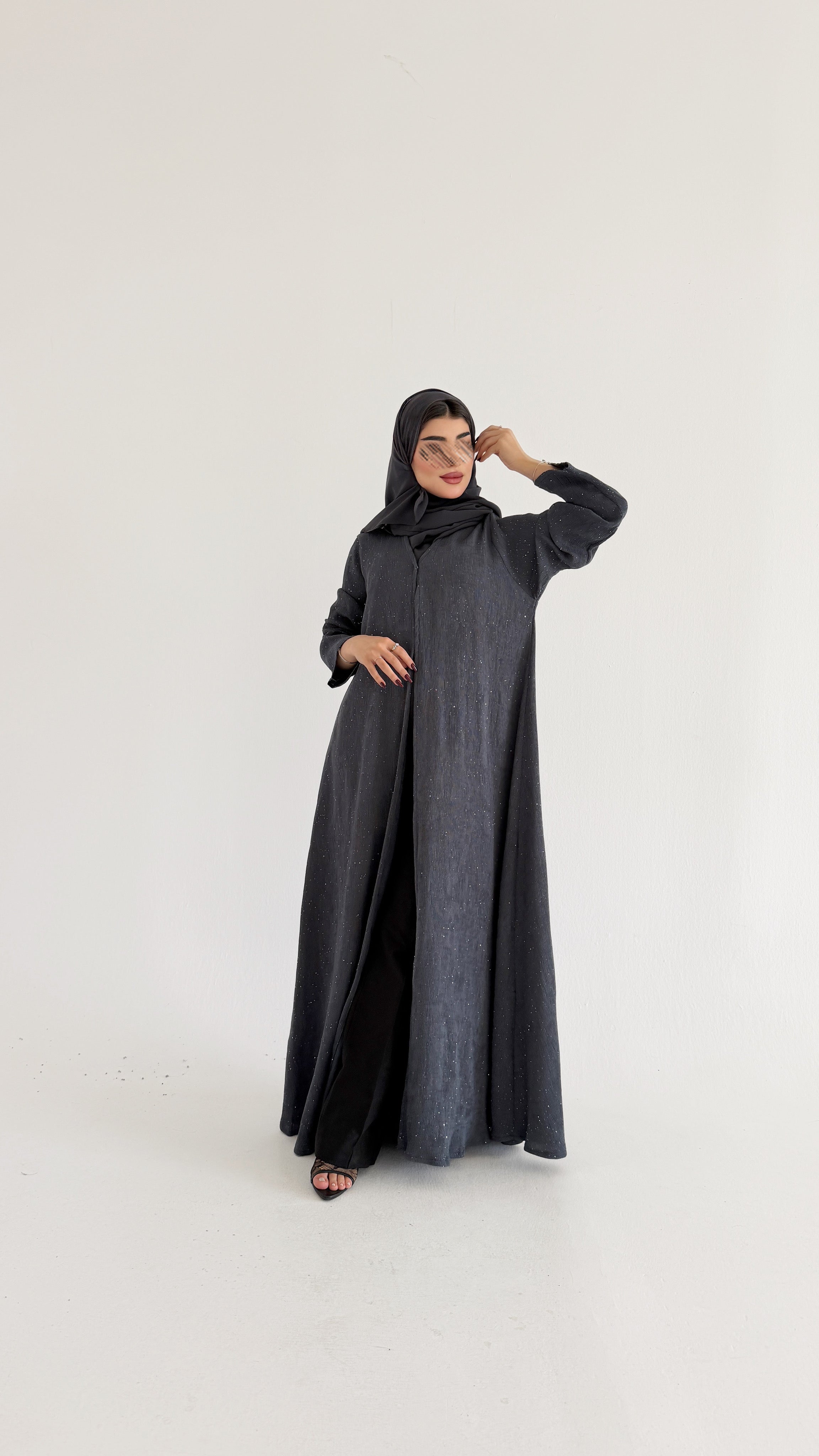 MWT994 - قماش لمعة  قصة كلوش مع ربطة قدام تسكر العباية - Aya