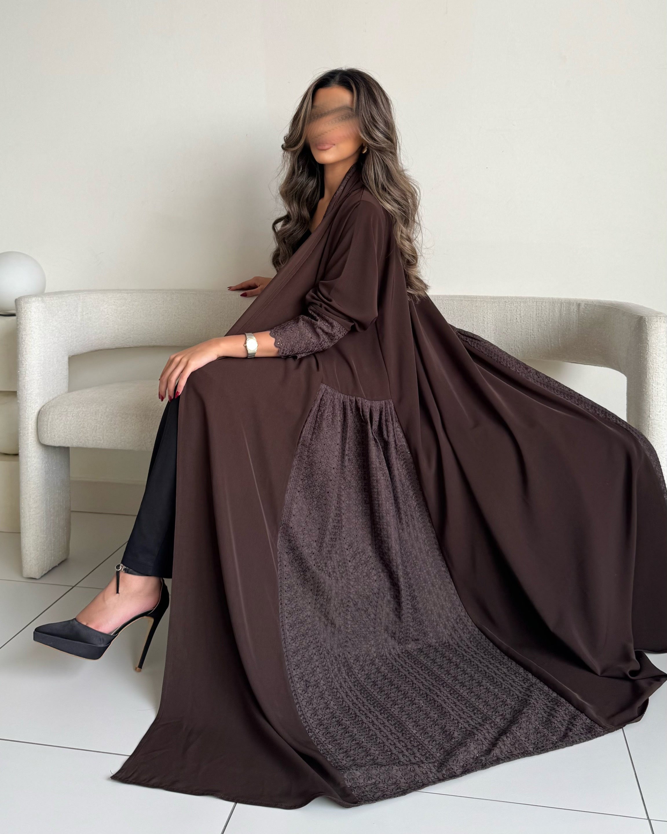 MWT313 - عباية بني مع تدخيلة ركامه - Aya