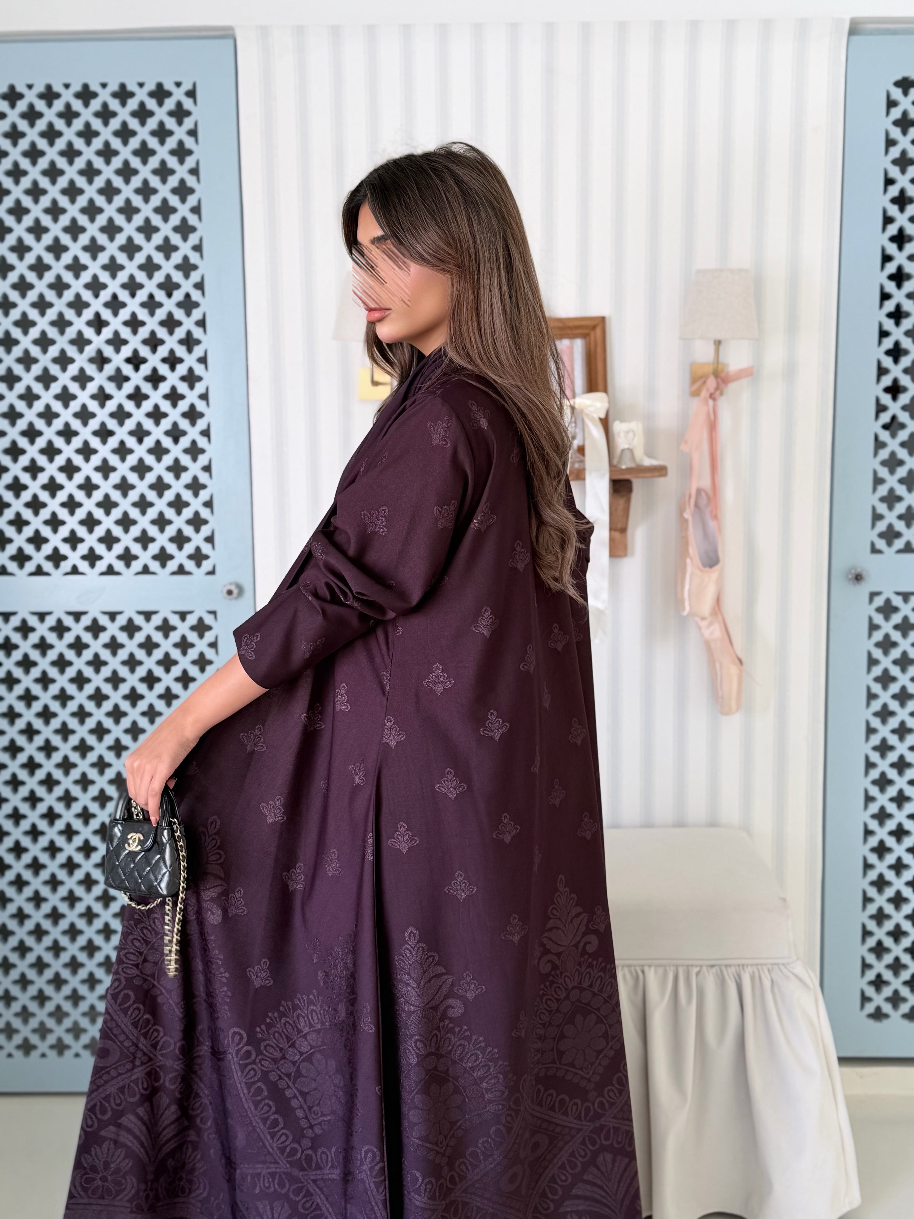 MWT5008 - عبايه عنابي طباعة كريب قصة نص كلوش - Aya