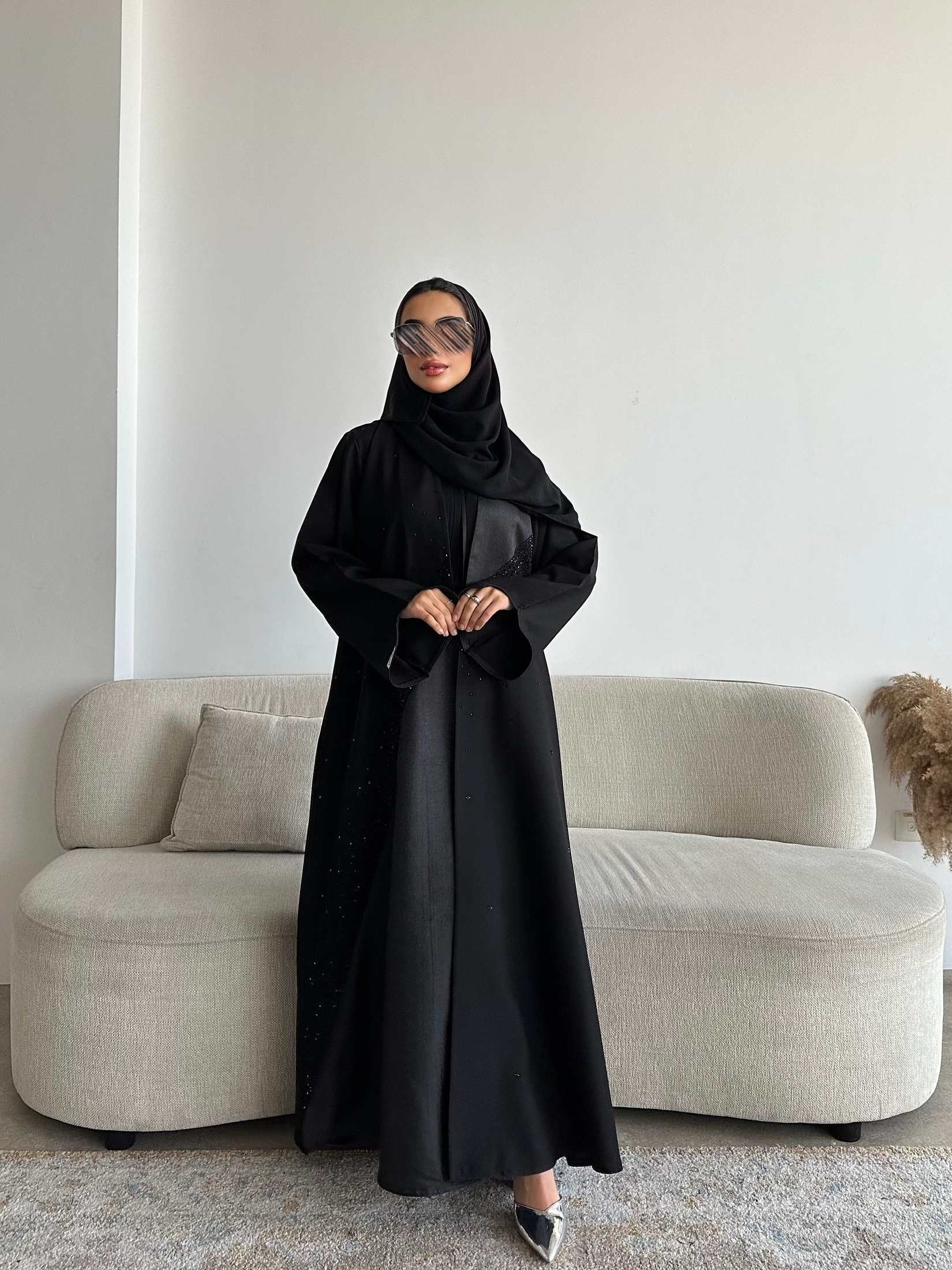 MWT4300 - عباية ليمار وجاكار أسود بشك - Aya