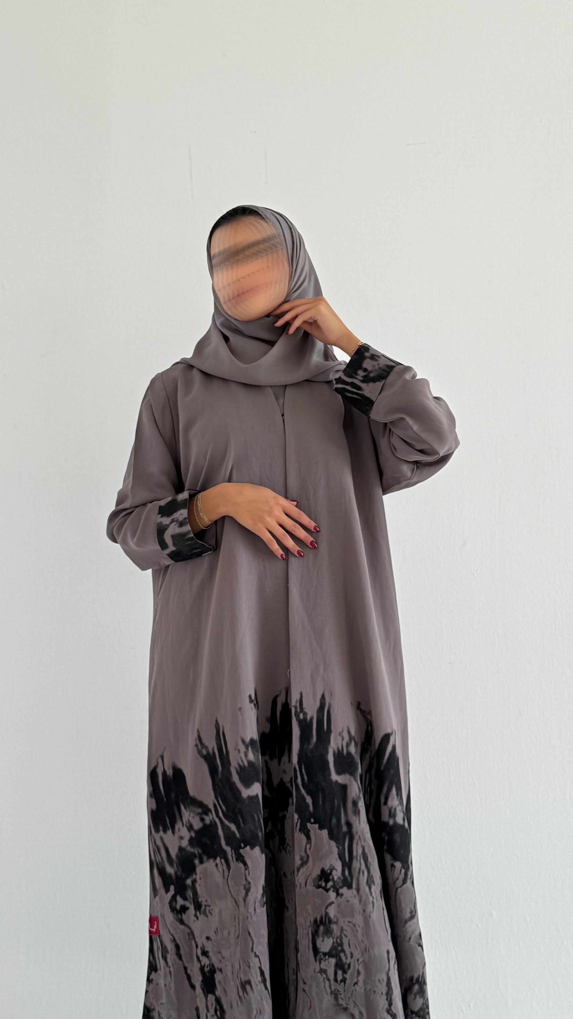 MWT382 - عباية رصاصي طباعة - Aya