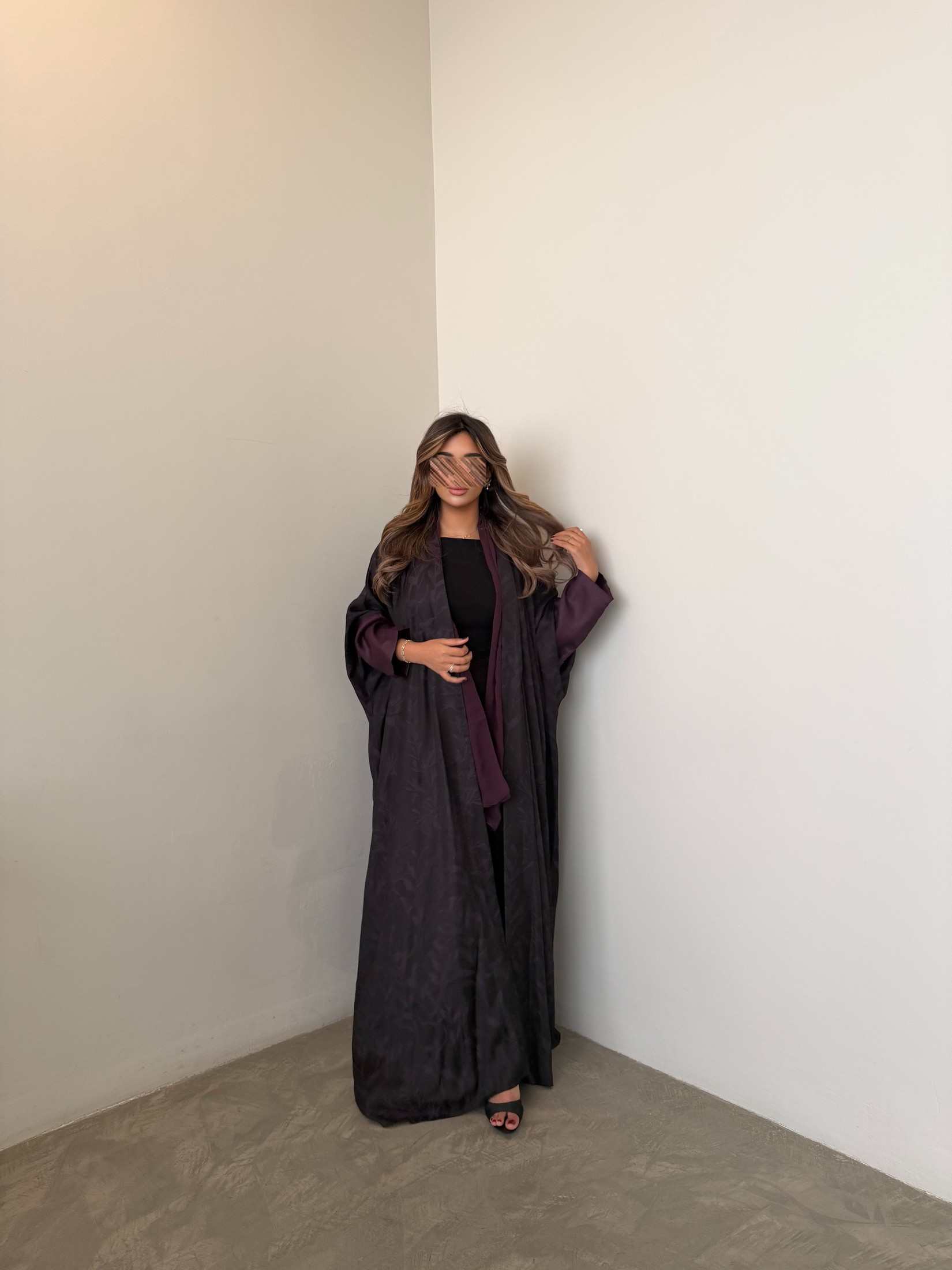 MWT1052 - عبايه جاكار بتدخيله بالاكمام - Aya