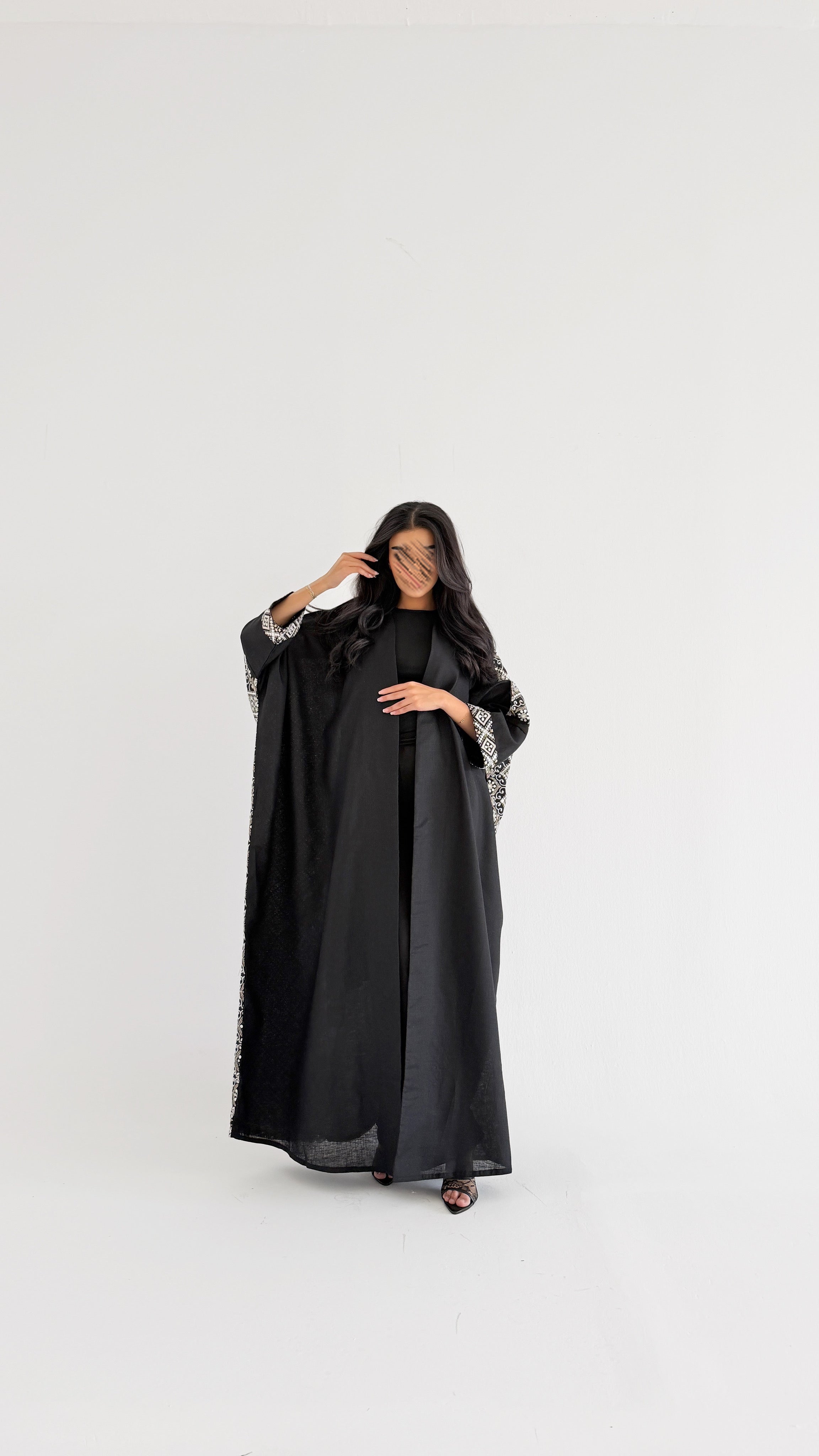 MWT799 - عبايه لنن بتطريز رمضاني - Aya