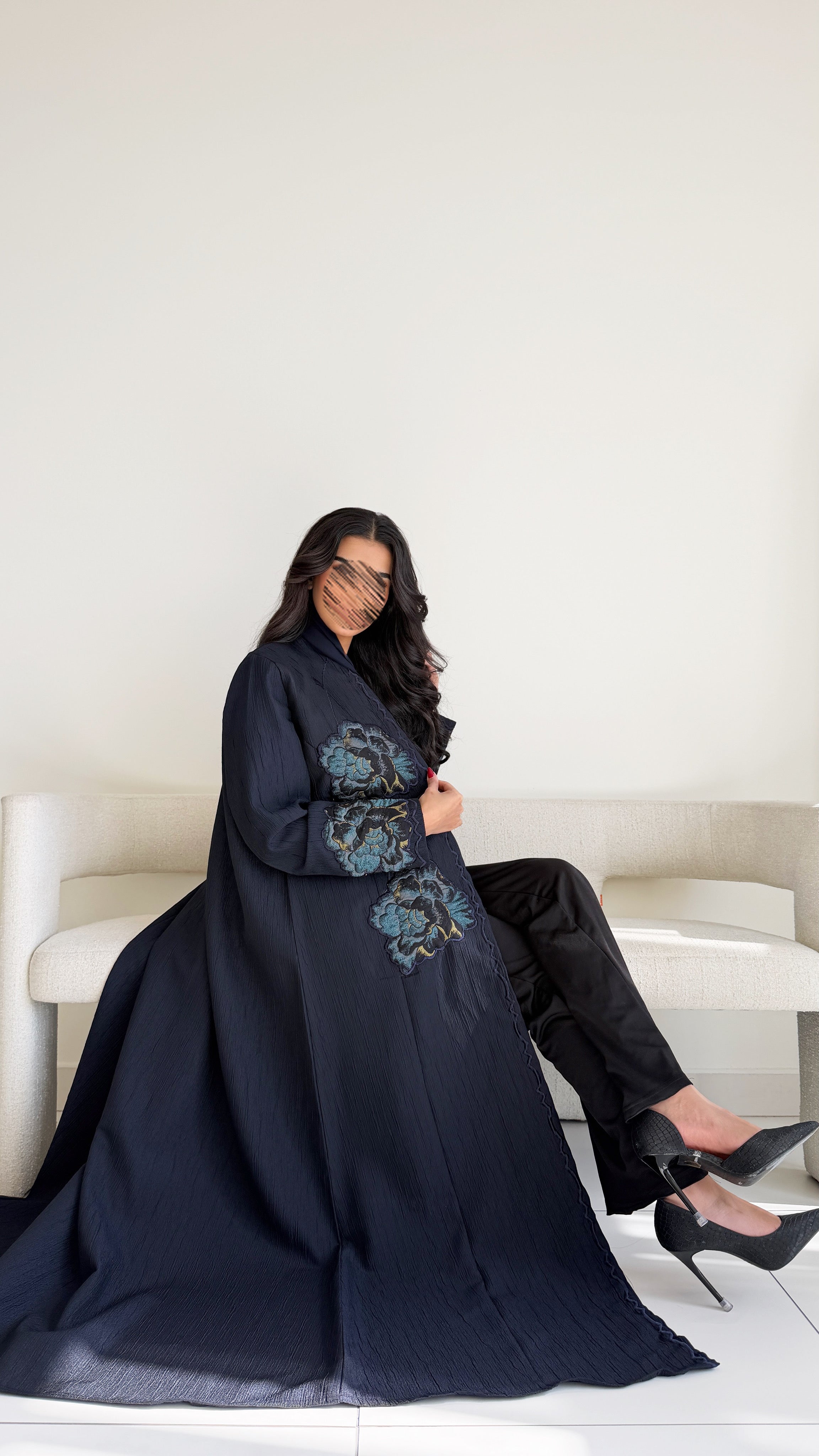 MW2021 - عباية قصة بليزر بتطريز تفتة جاكار - Aya