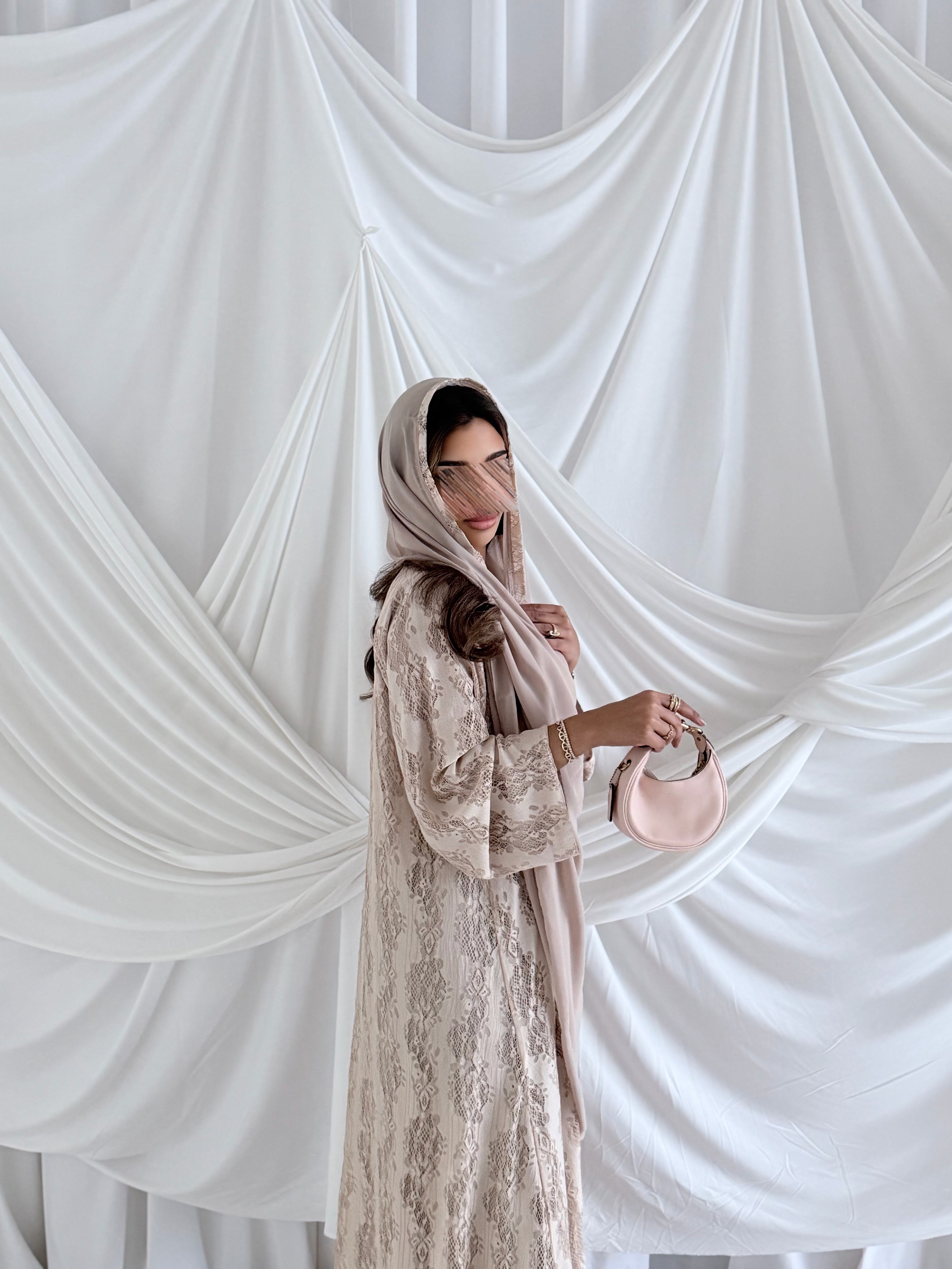 MWT5056 - قماش بيج دانتيل مبطن كامل قصة كلوش - Aya