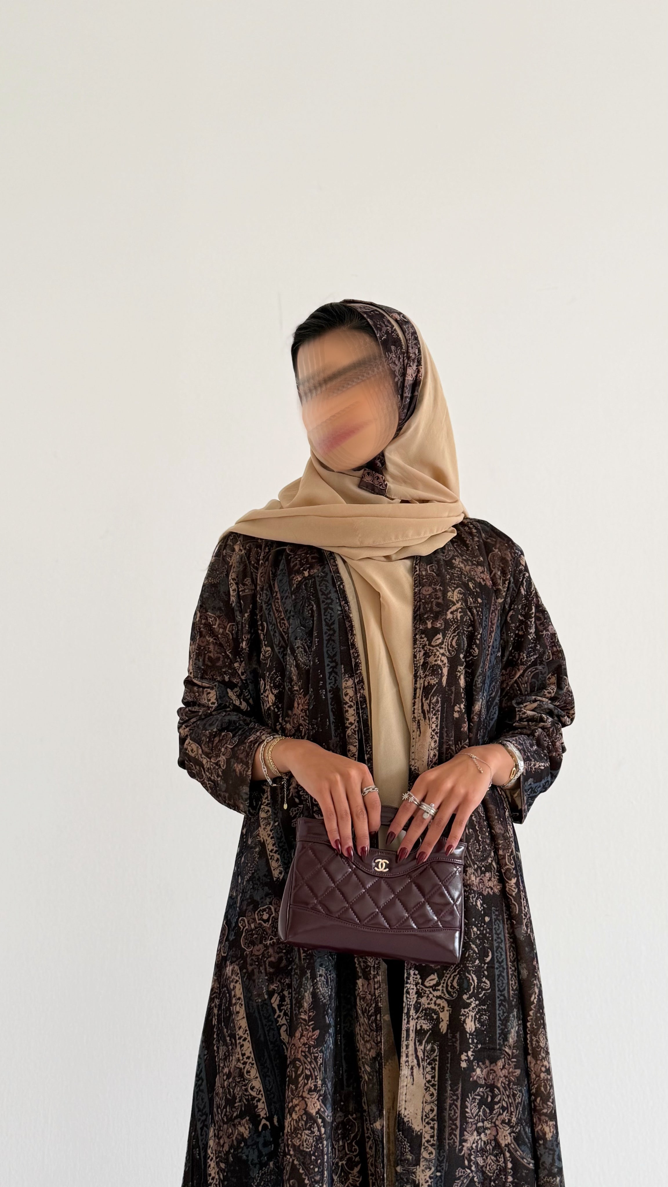 MW645 - Light Crepe Standing with Jacquard Half-Cloche