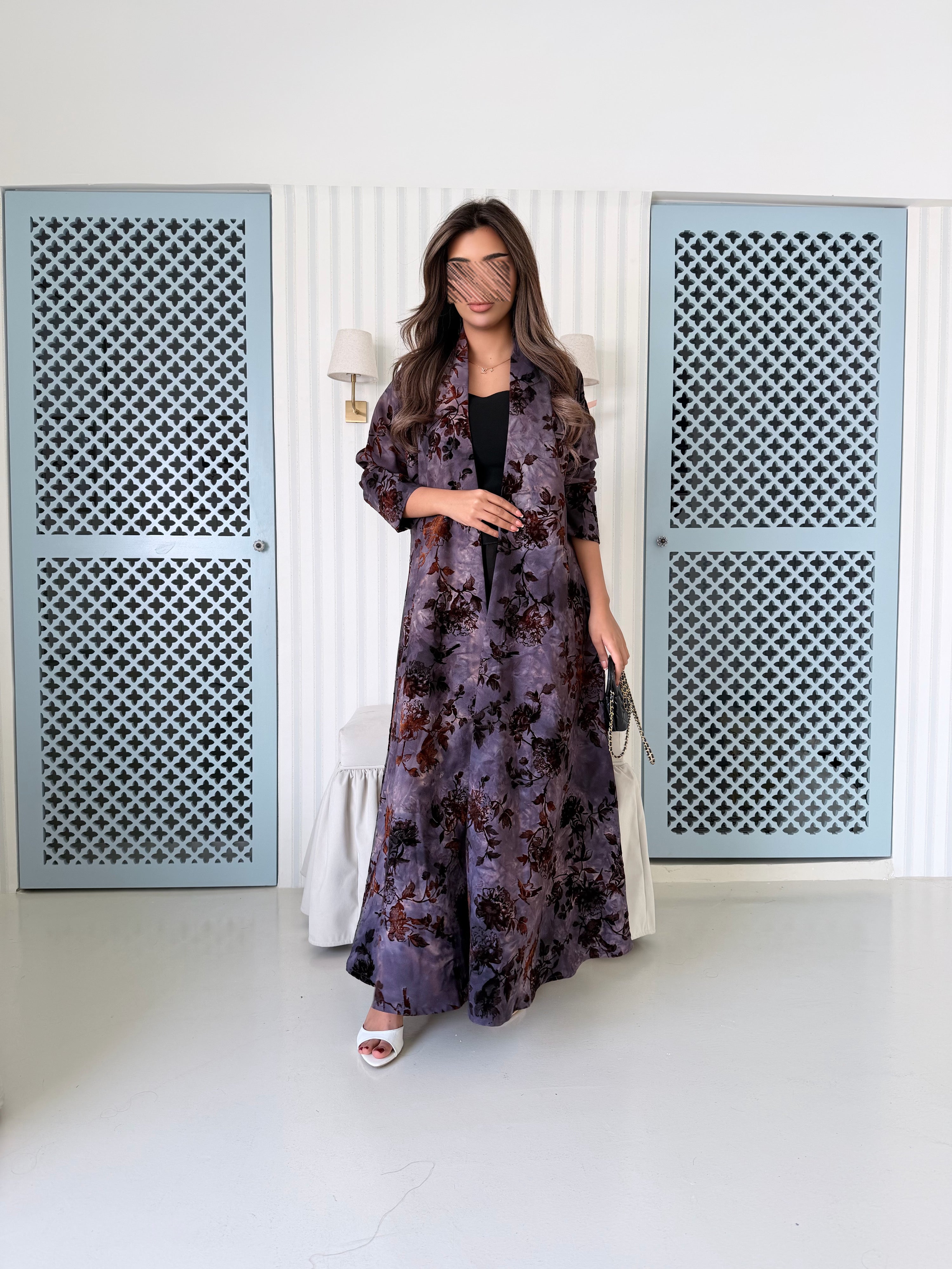 MWT5004 - عبايه بني كريب قصة نص كلوش طباعة - Aya