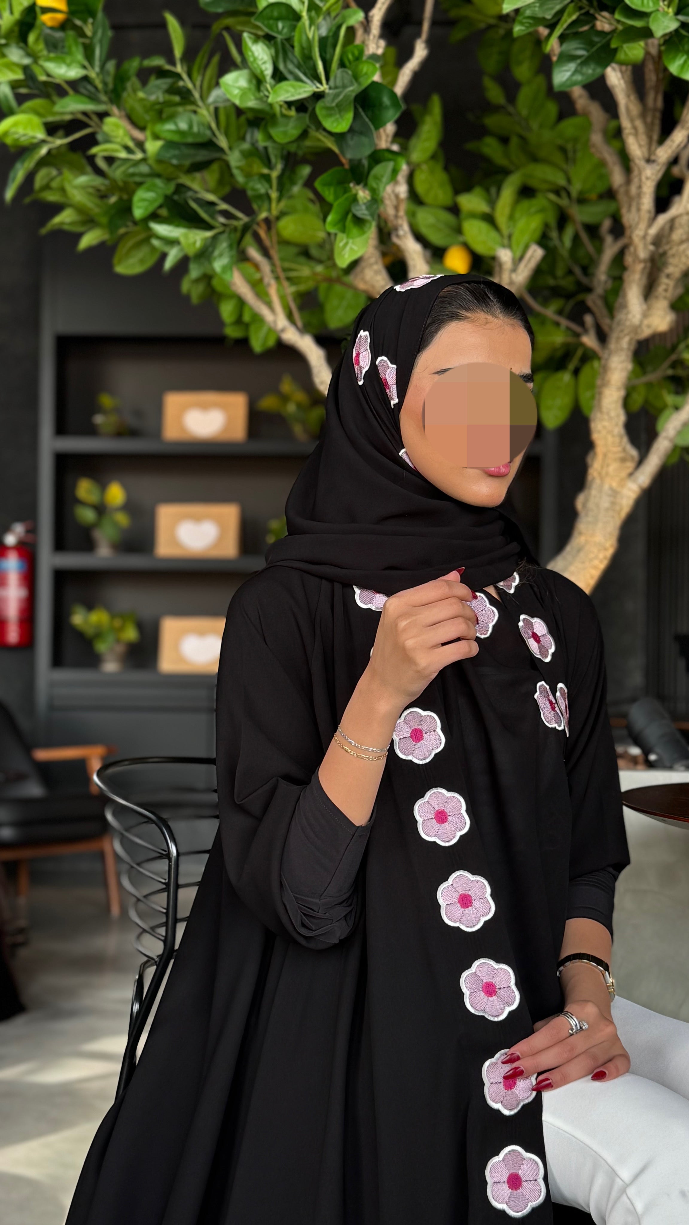 MW645 - Light Crepe Standing with Jacquard Half-Cloche