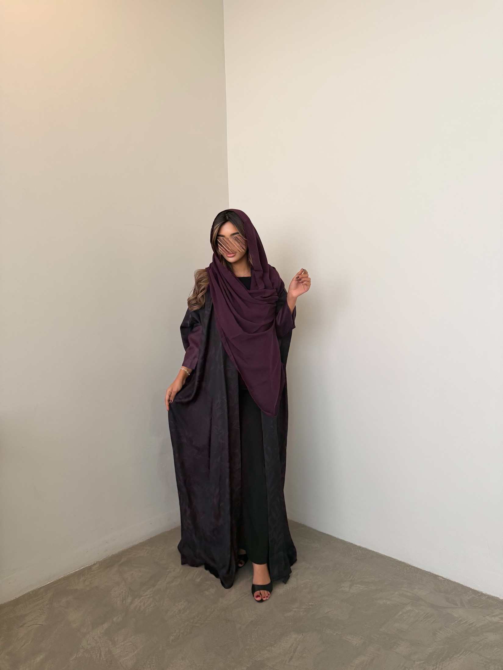 MWT1052 - عبايه جاكار بتدخيله بالاكمام - Aya
