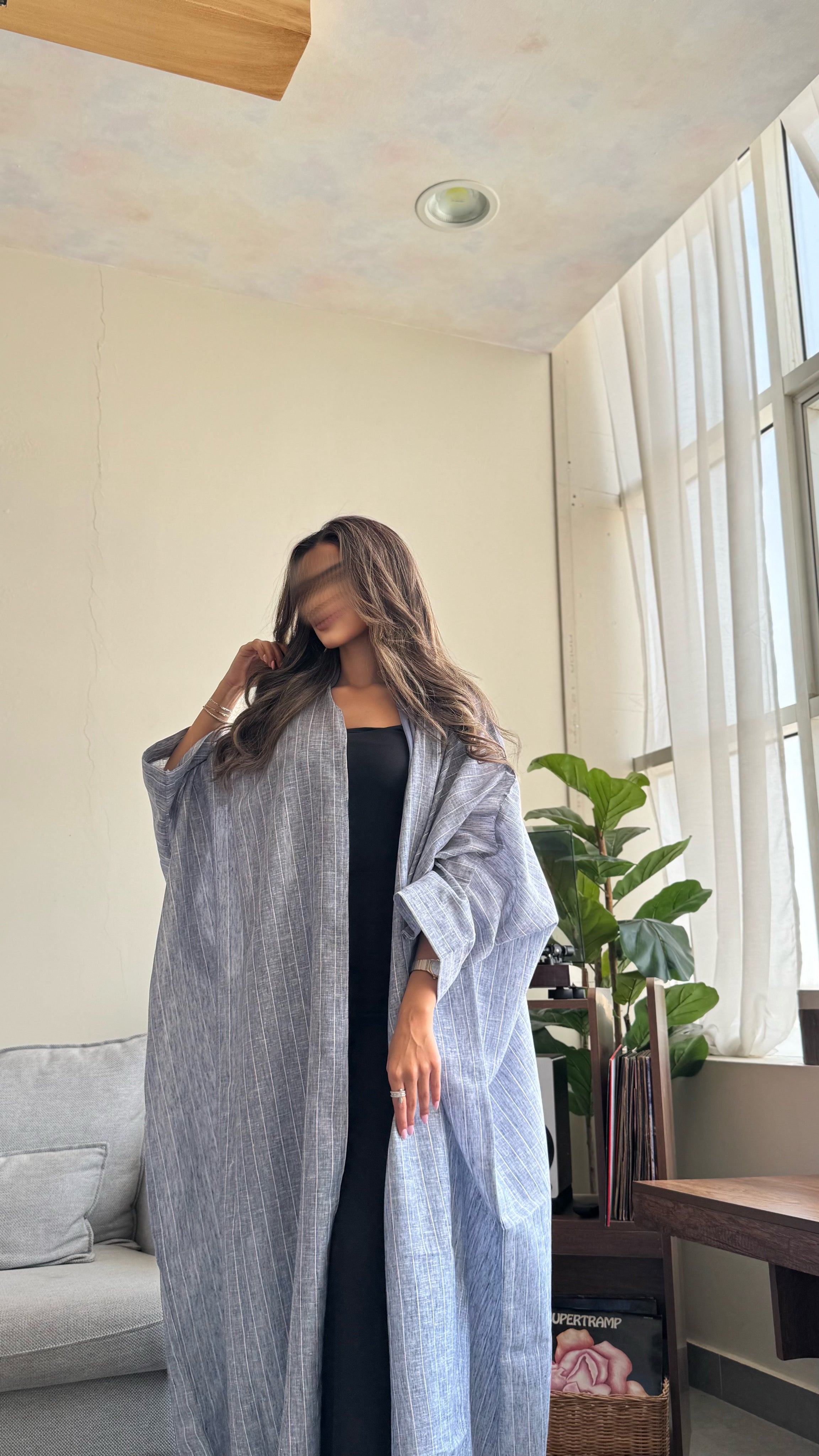 MW1524 - عباية لنن زرقاء بشت | Blue Linen Bisht Abaya - Aya