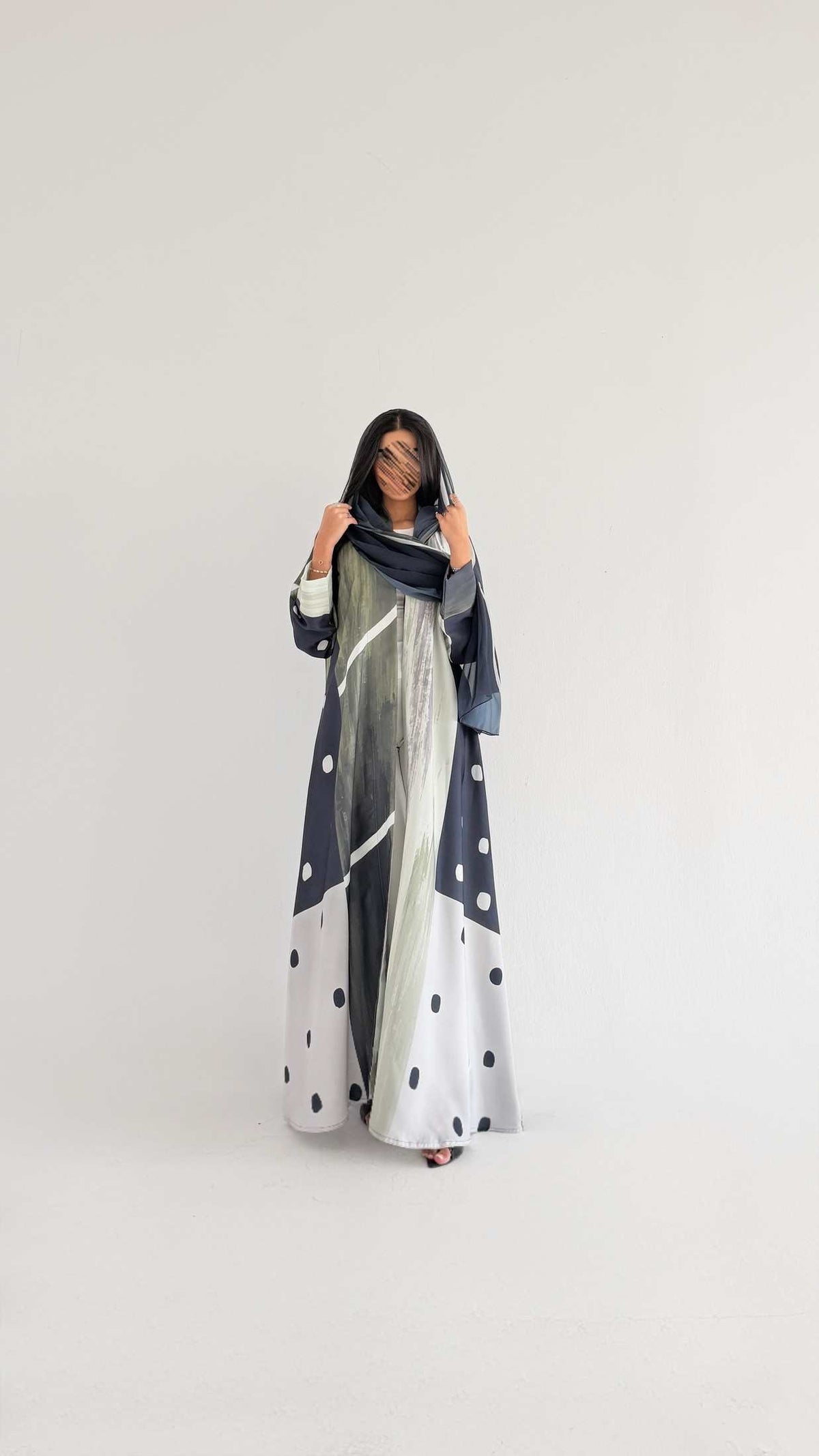 MWT1205 - عباية منقطة | Polka Dot Abaya - Aya