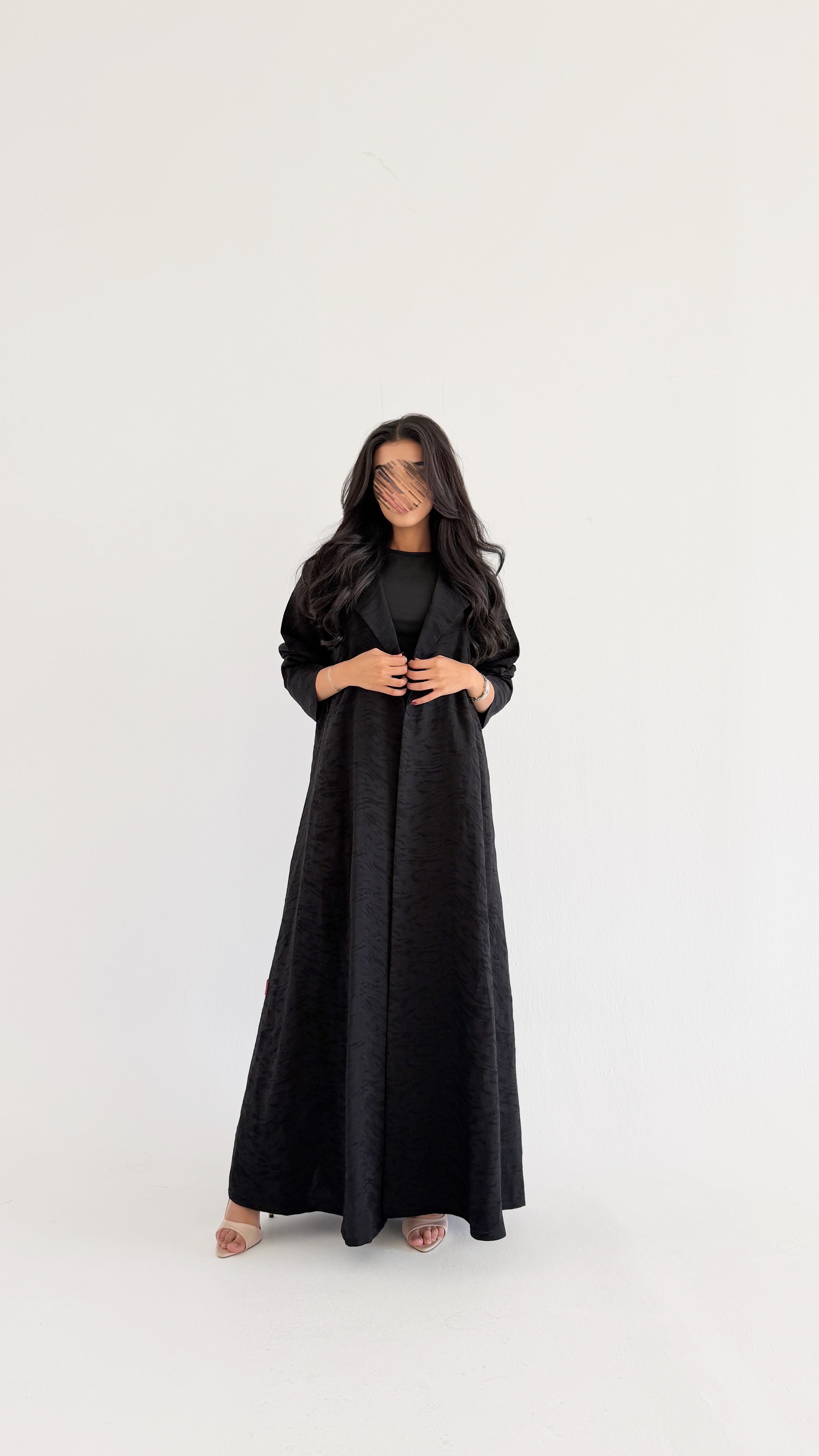 MW2085 - عباية جاكار أنيقة بقصّة بليزر عصرية - Aya