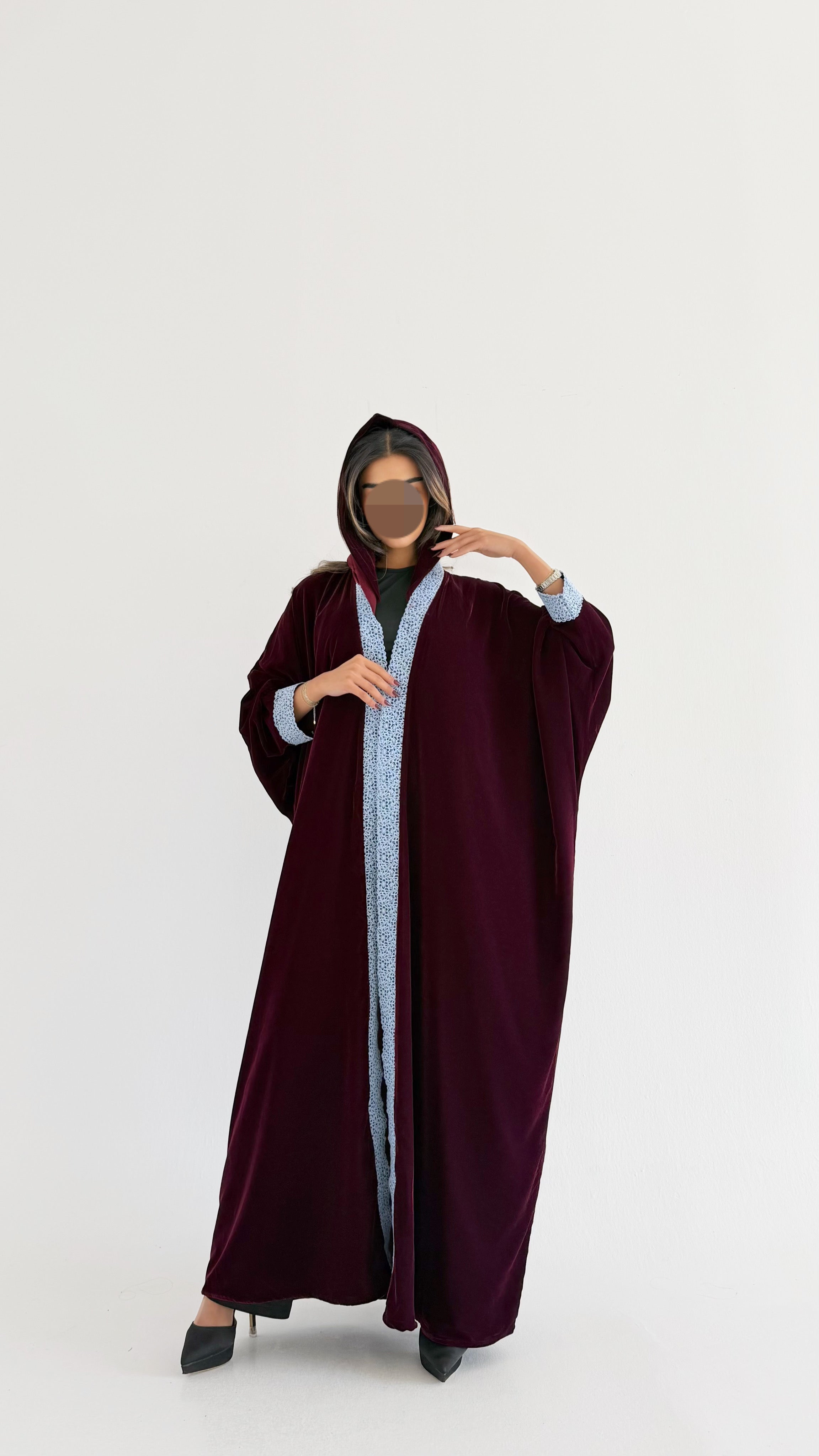 MW645 - Light Crepe Standing with Jacquard Half-Cloche