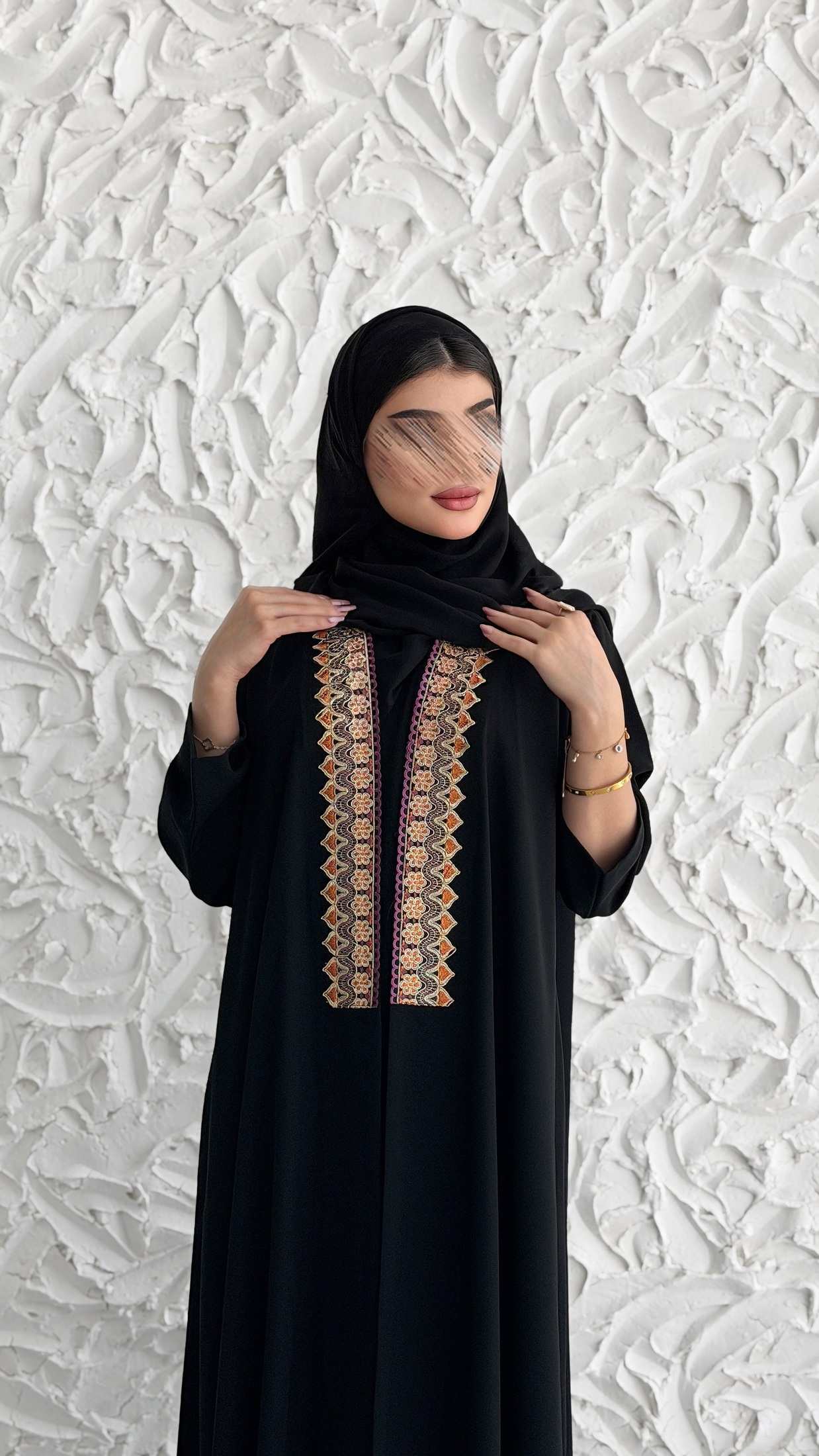 MWT5034 - قماش اسود كريب مع كلفة رمضاني قصة نص بشت - Aya
