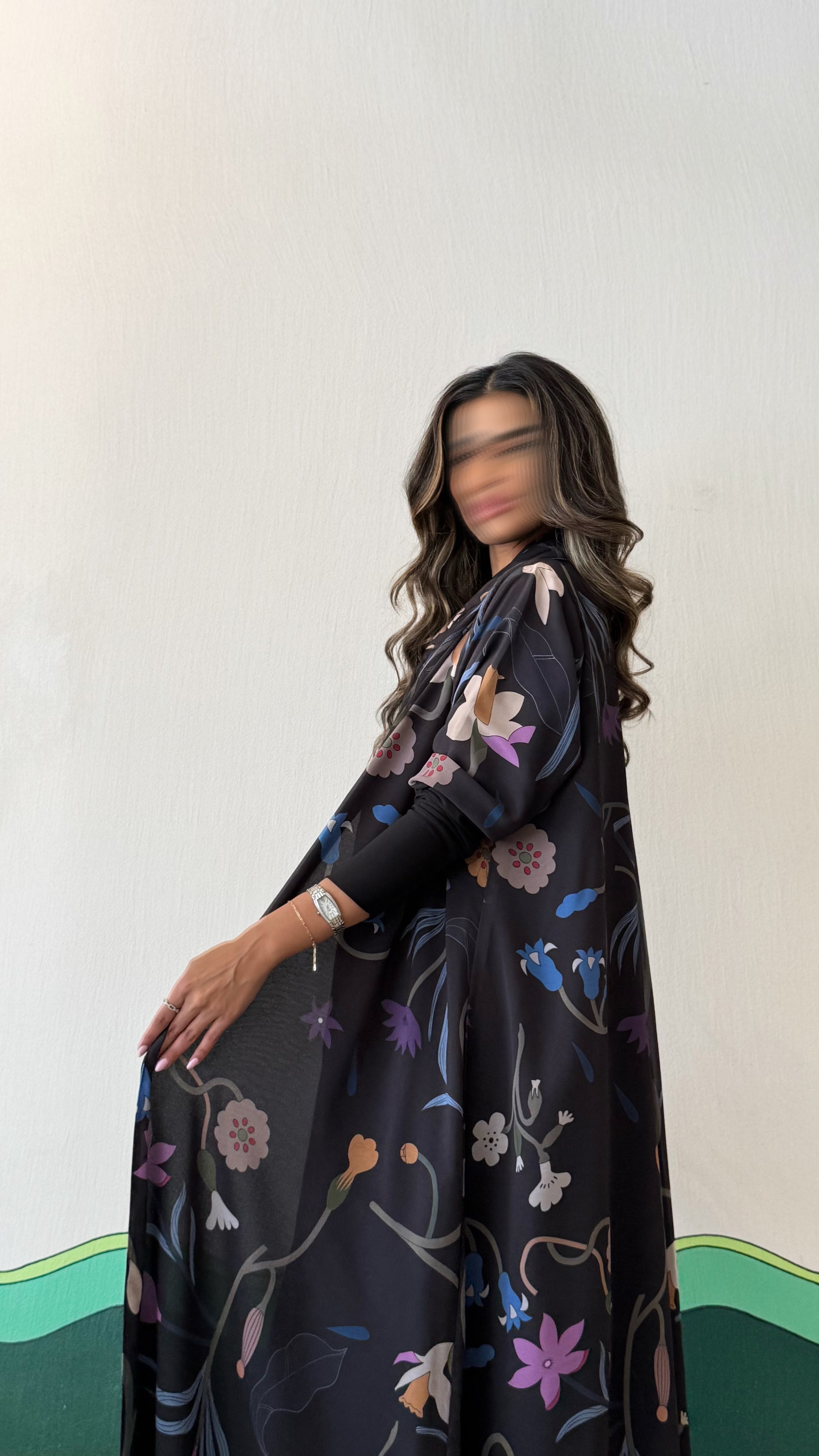 MW645 - Light Crepe Standing with Jacquard Half-Cloche