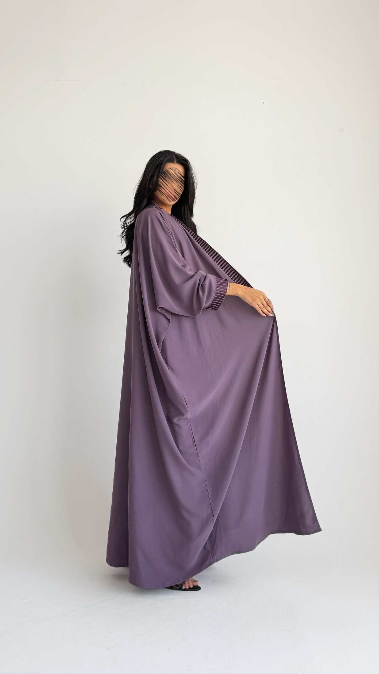 MWT1217 -  عباية بتطريز بالامام - Aya
