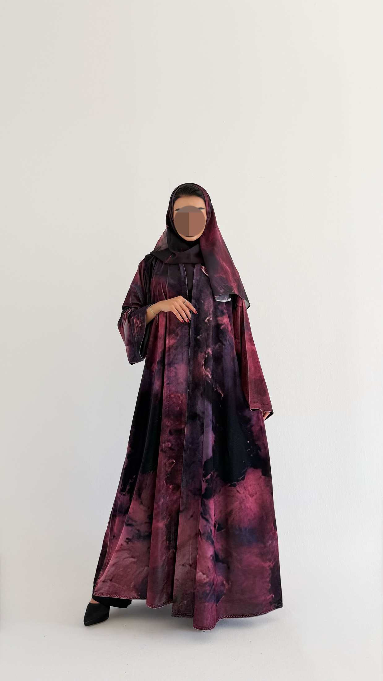 MWT887 - عباية مخمل طباعة - Aya