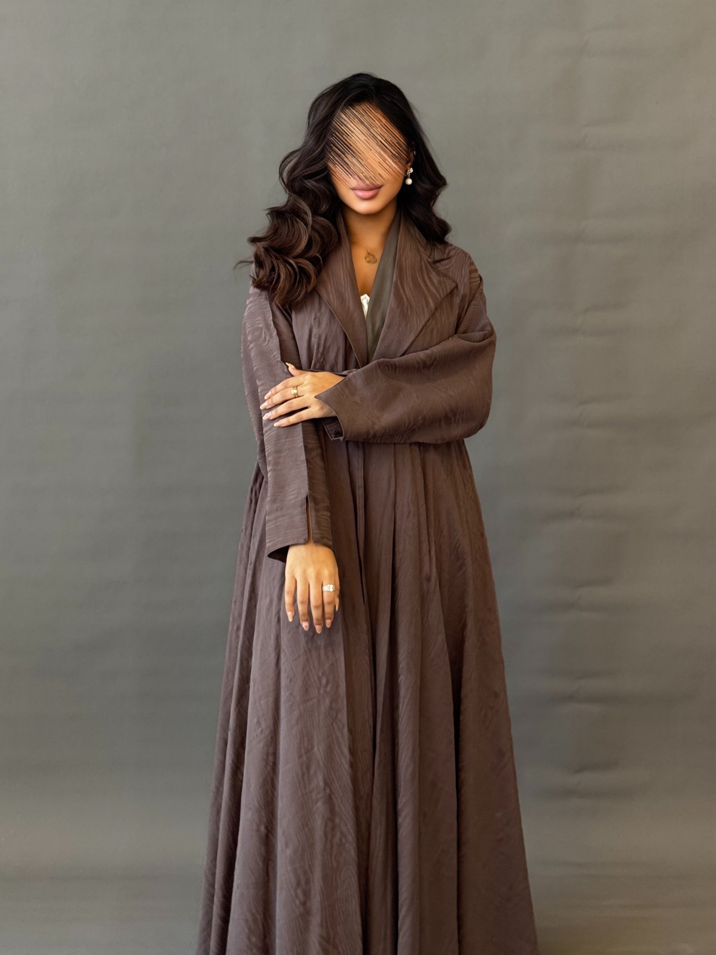MW645 - Light Crepe Standing with Jacquard Half-Cloche