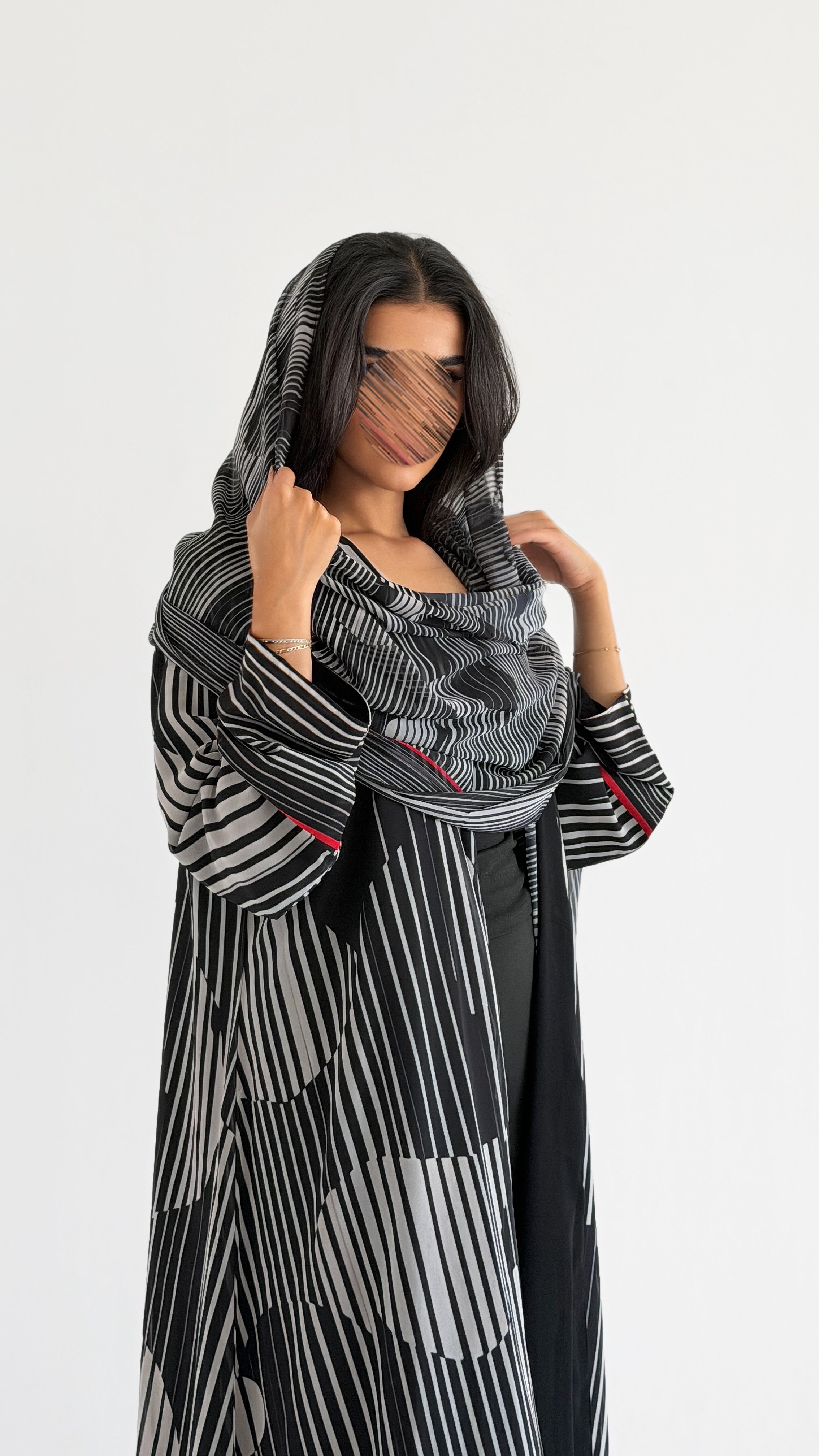 MWT1312 عباية مطبوعة مخططة - Aya