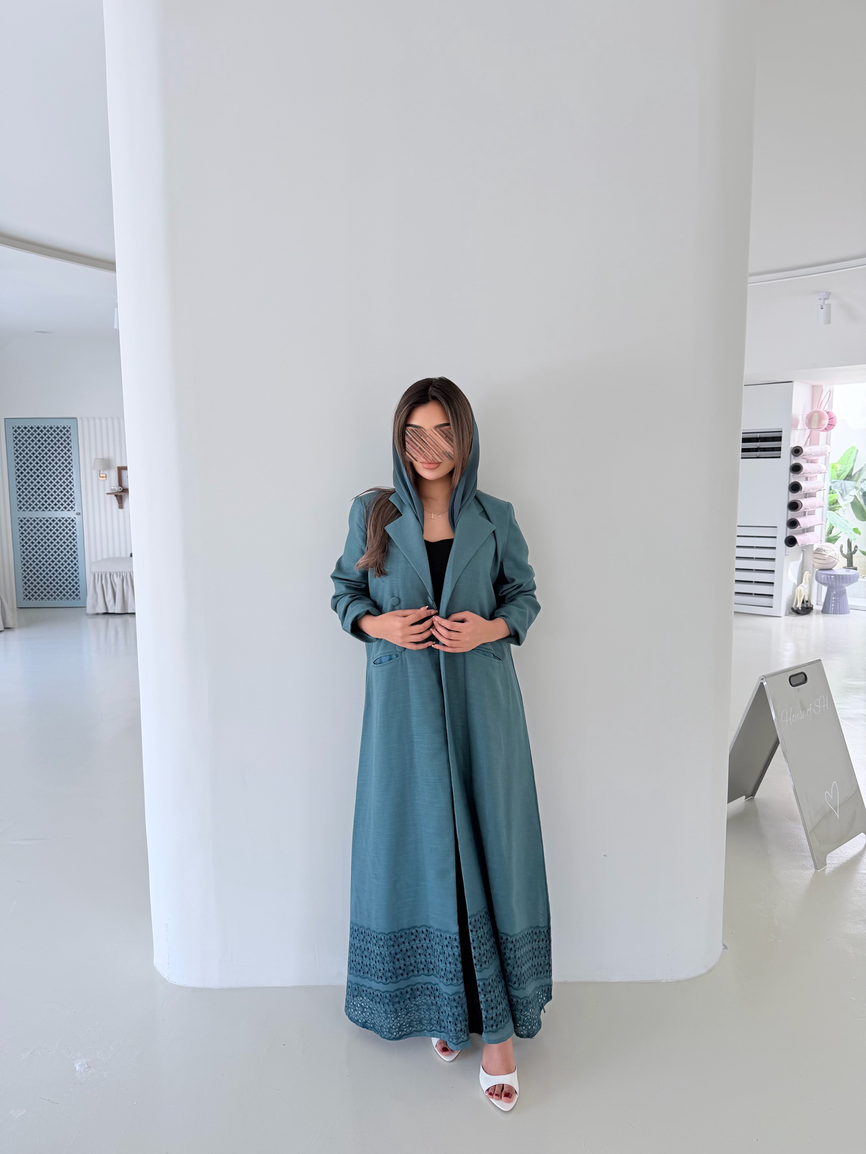 MWT5010 - قماش تركواز مخرم نص كلوش - Aya