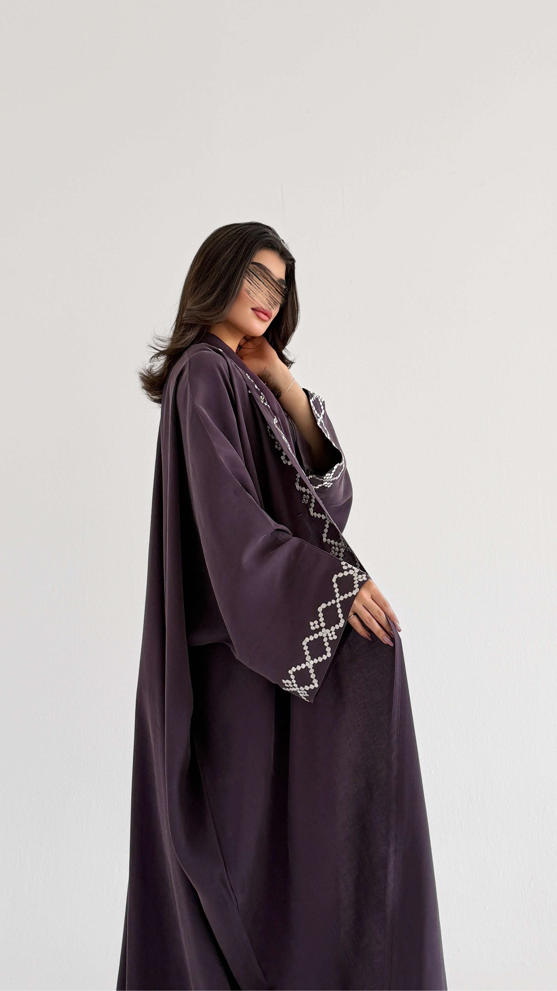 MW2101 - عبايه حرير مغسول انيقه بقصه نص بشت  عصرية - Aya