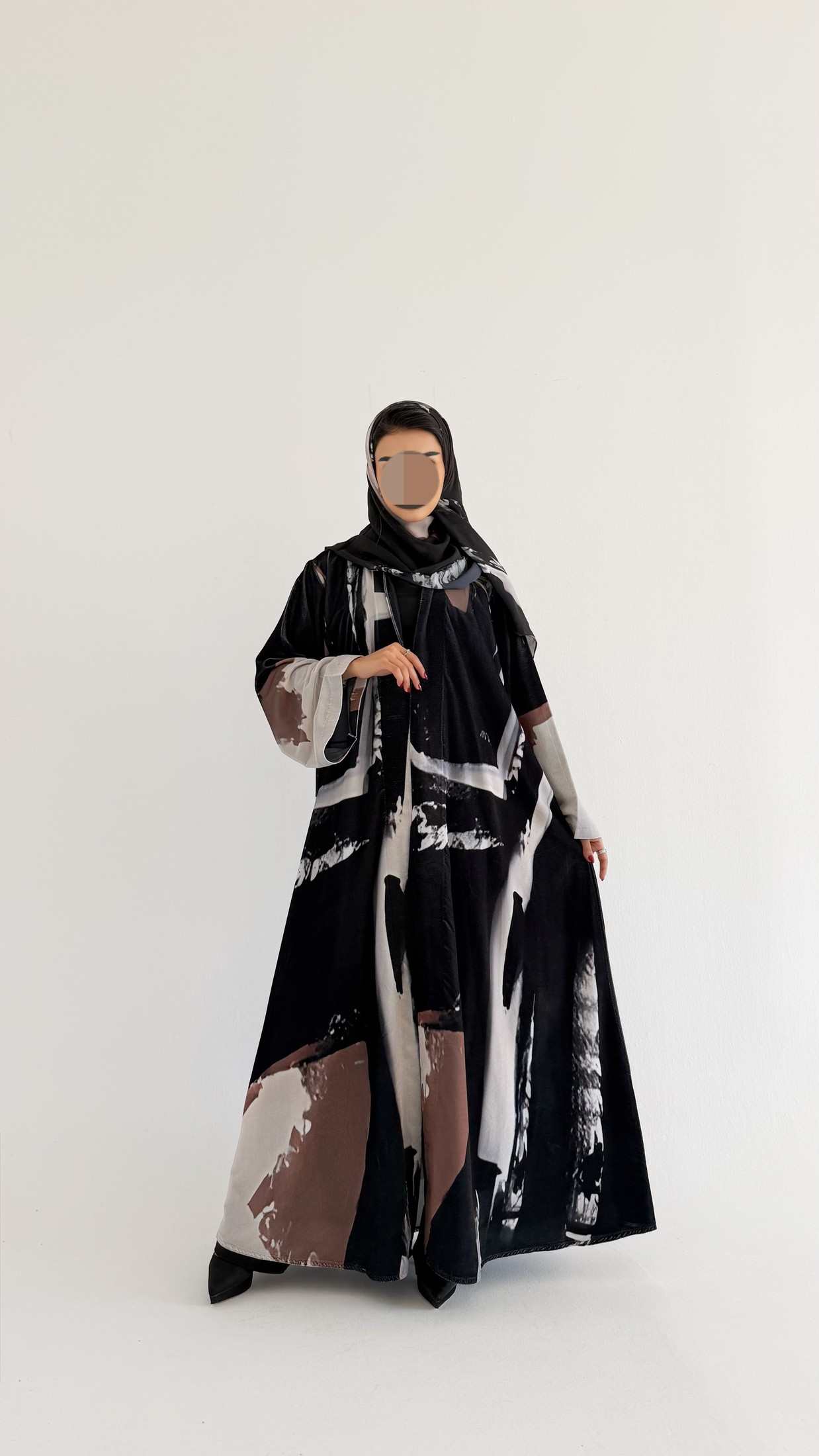 MWT884 - عباية مخمل طباعة - Aya