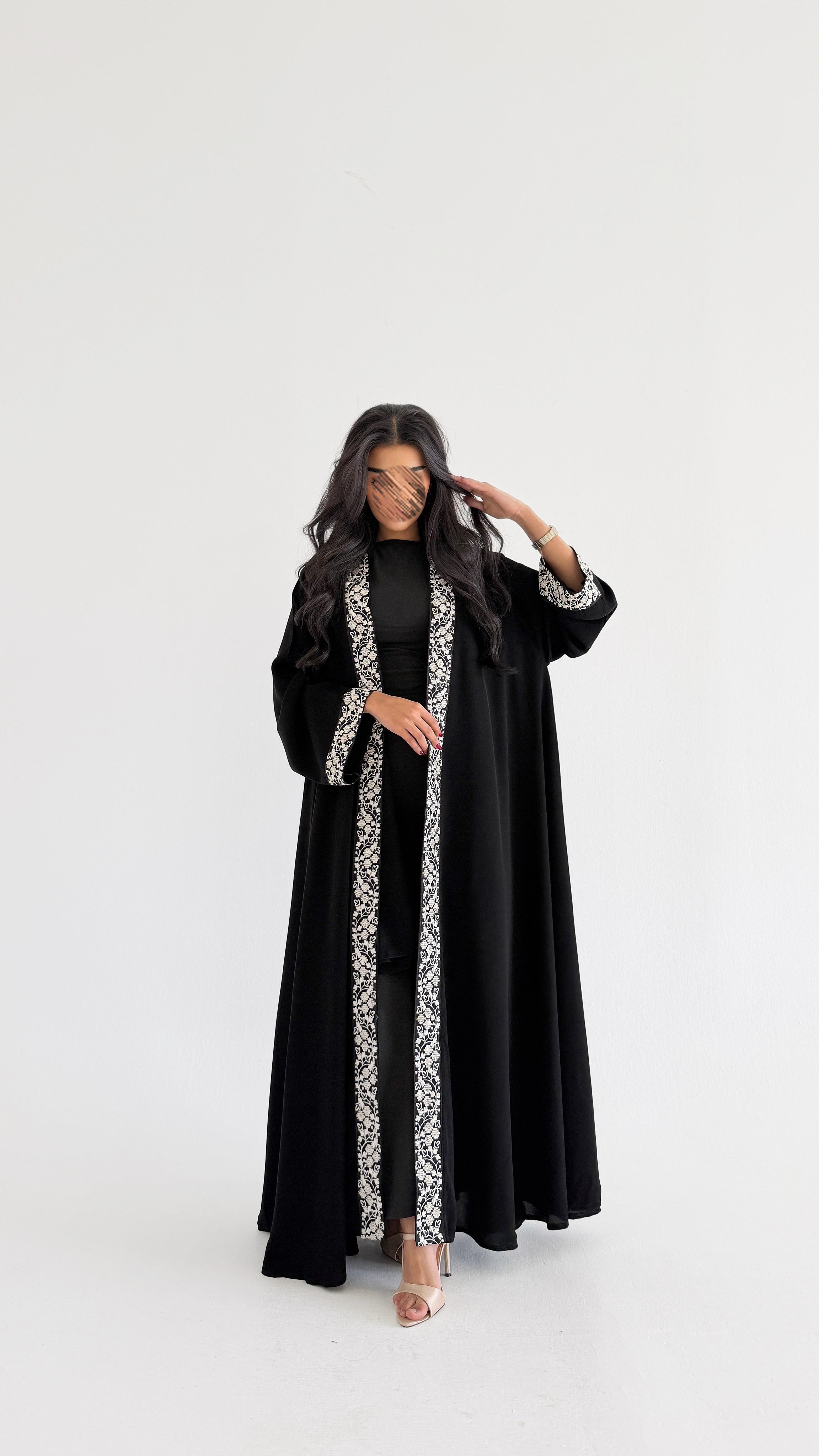 MW2035 - عباية ملكي دبل كلوش واضافة كلفه تطريز - Aya