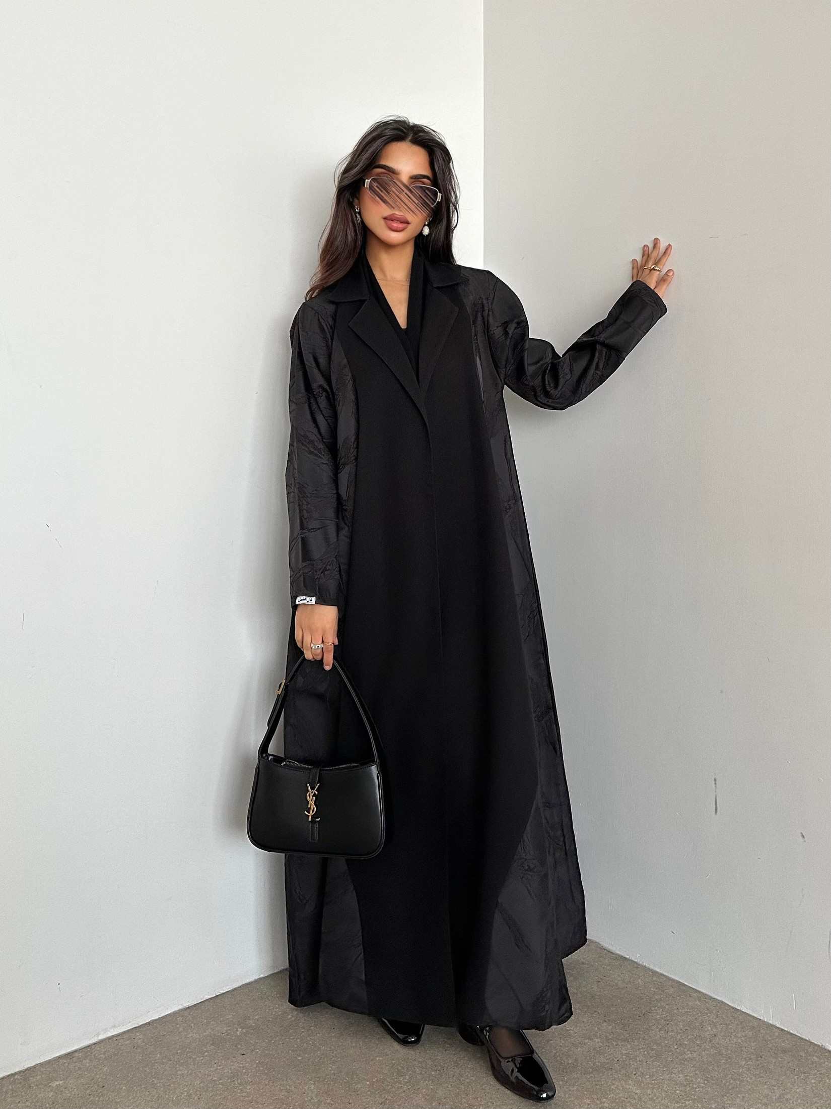MWT4302 - عباية ليمار وجاكار مورد الفاخرة - Aya