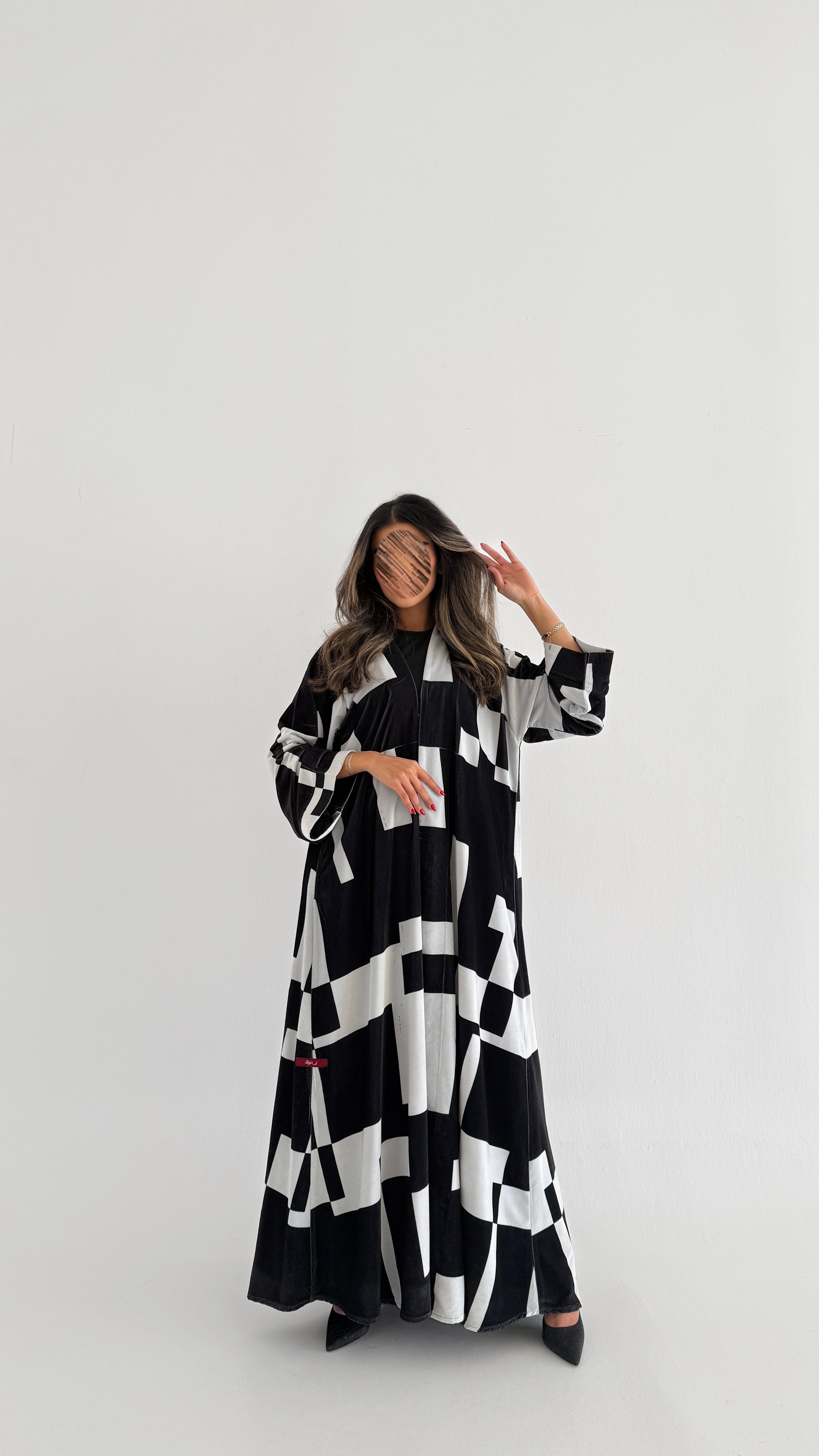 MWT755 - عباية مخمل برينت - Aya