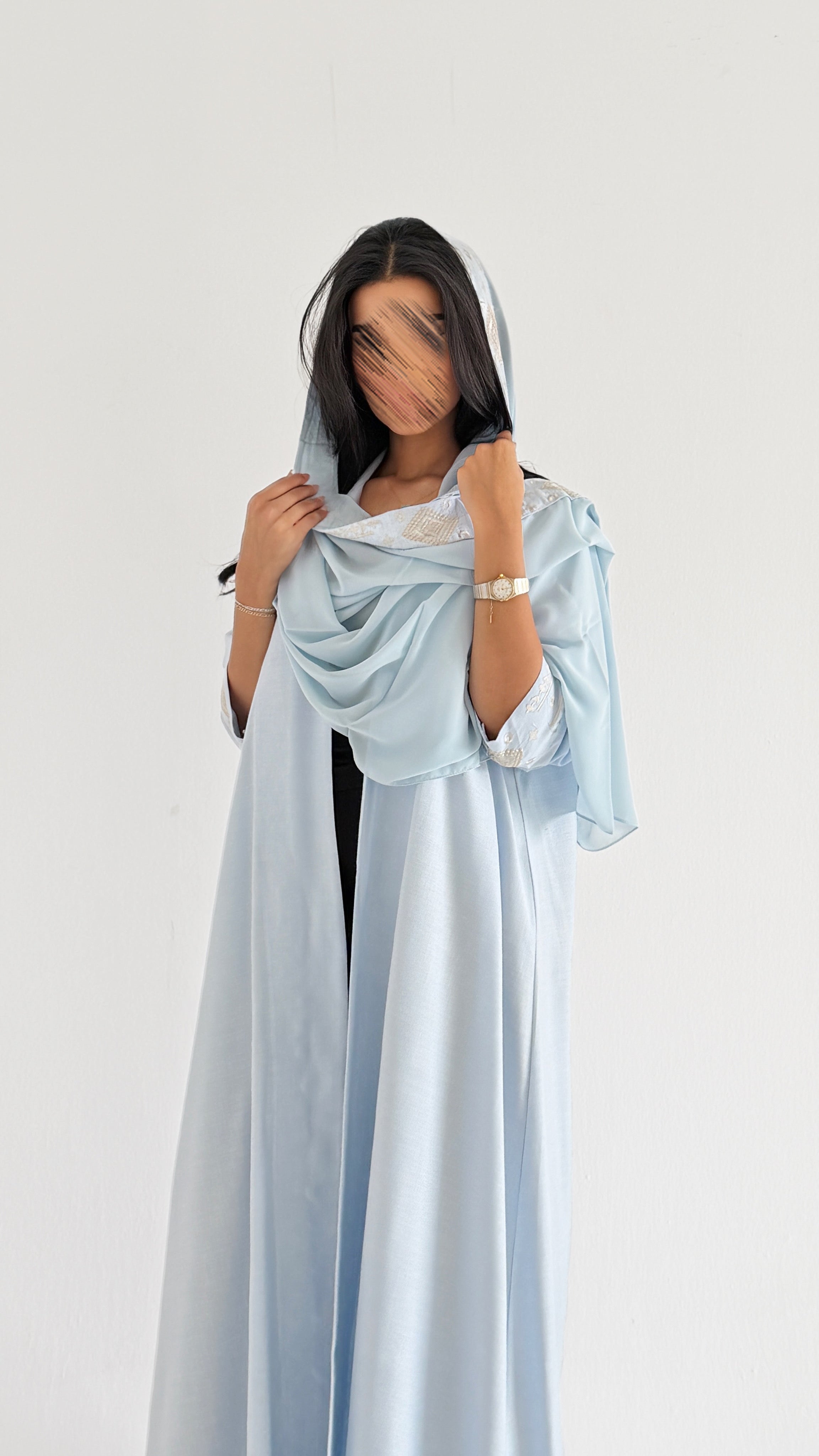 MWT1150 - عبايه لنن تطريز مع تدخيلة شانتون - Aya