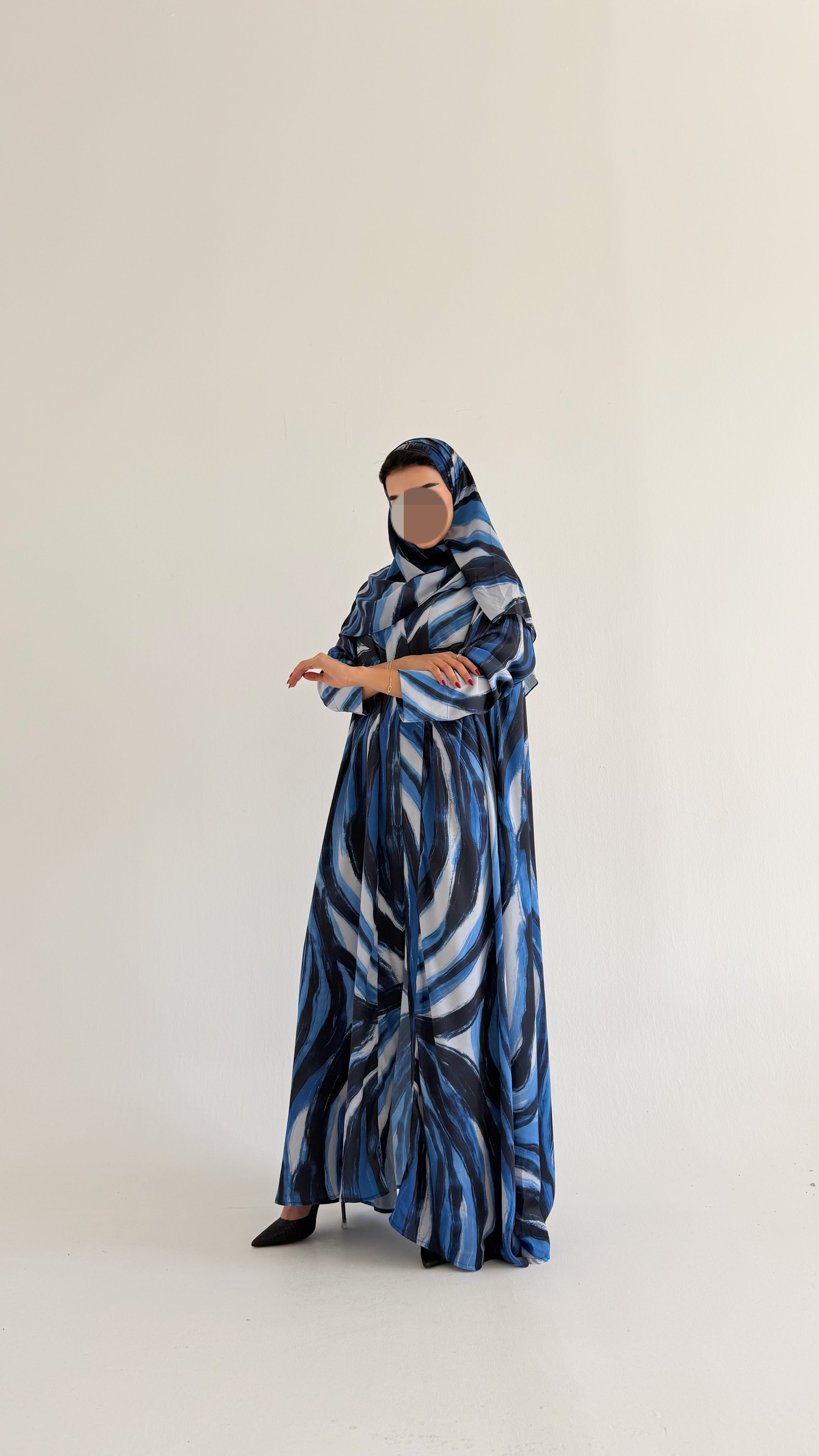 MWT667 - عباية طباعة ازرق