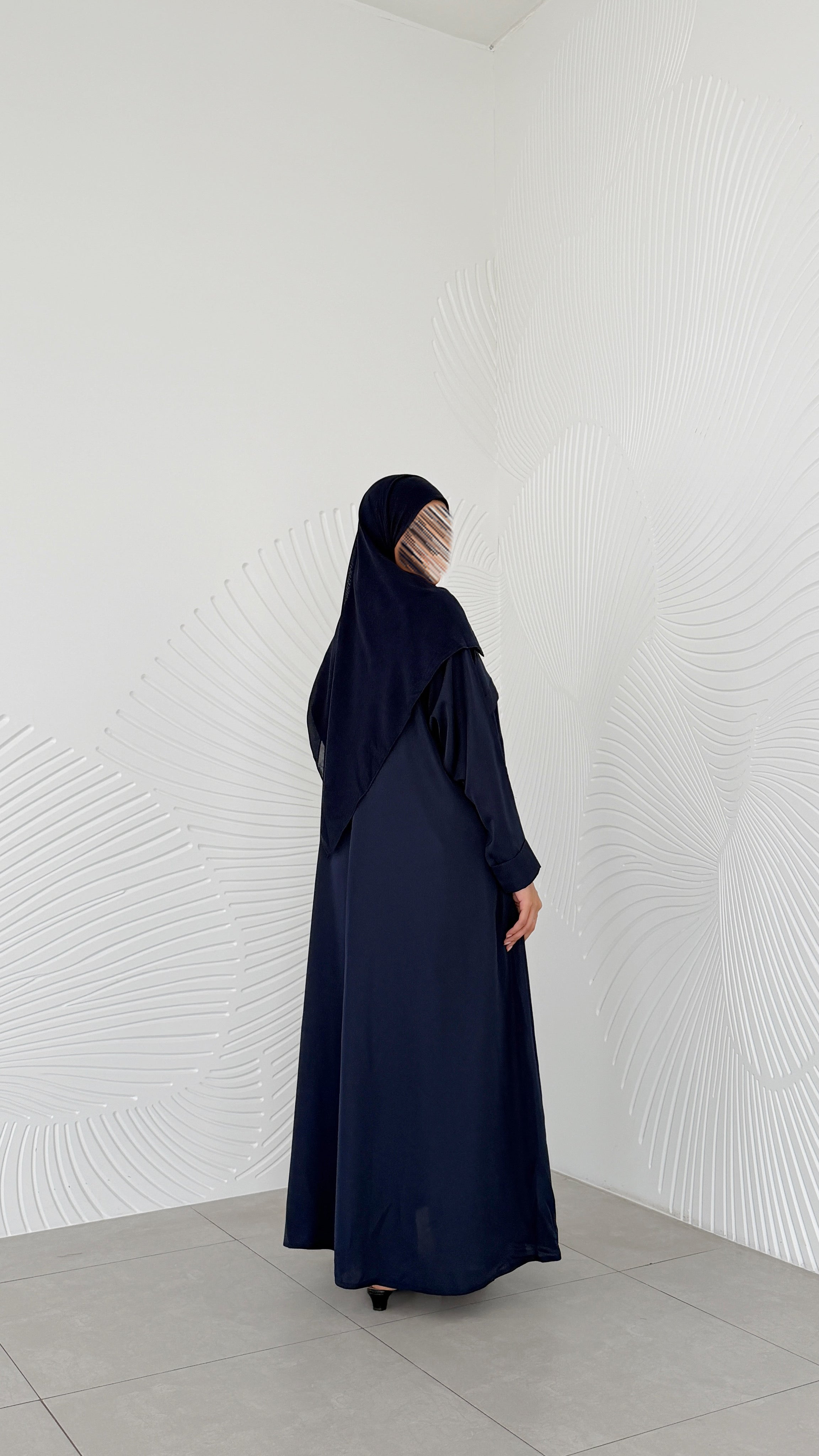 MWO014 -باكدج عباية بكسرات واسعة وجيب مخفي في الصدر - Aya