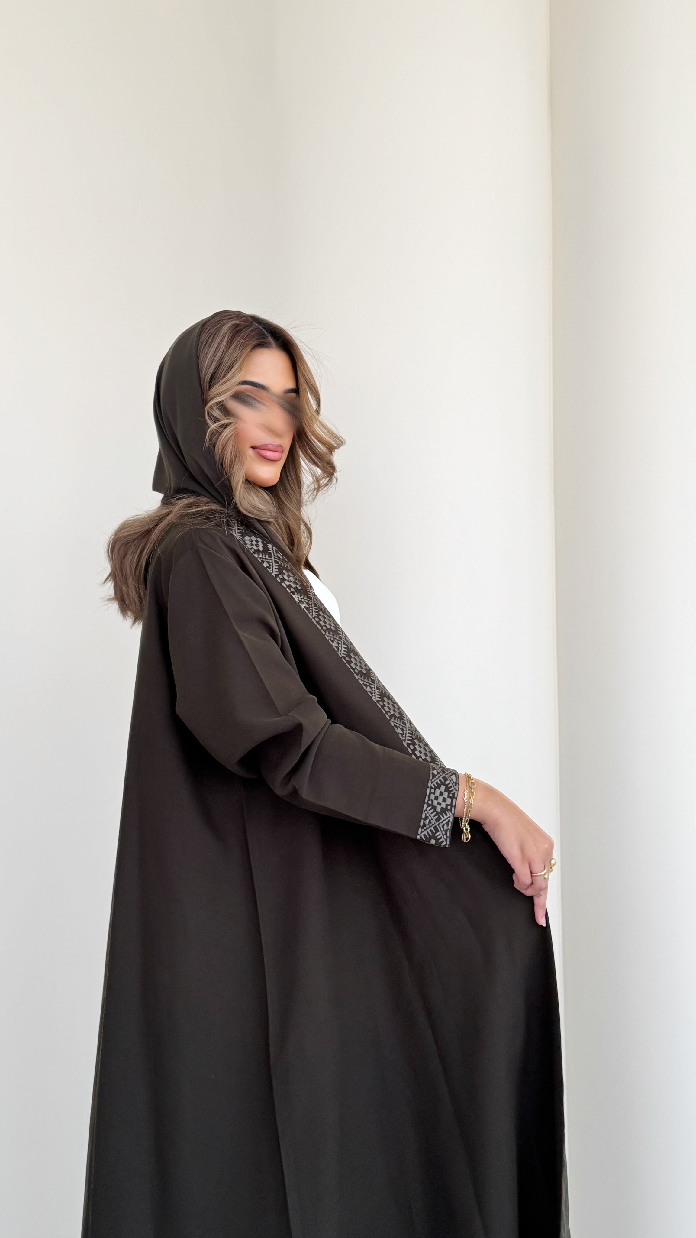 MWT348 - عباية زيتي مع تطريز - Aya