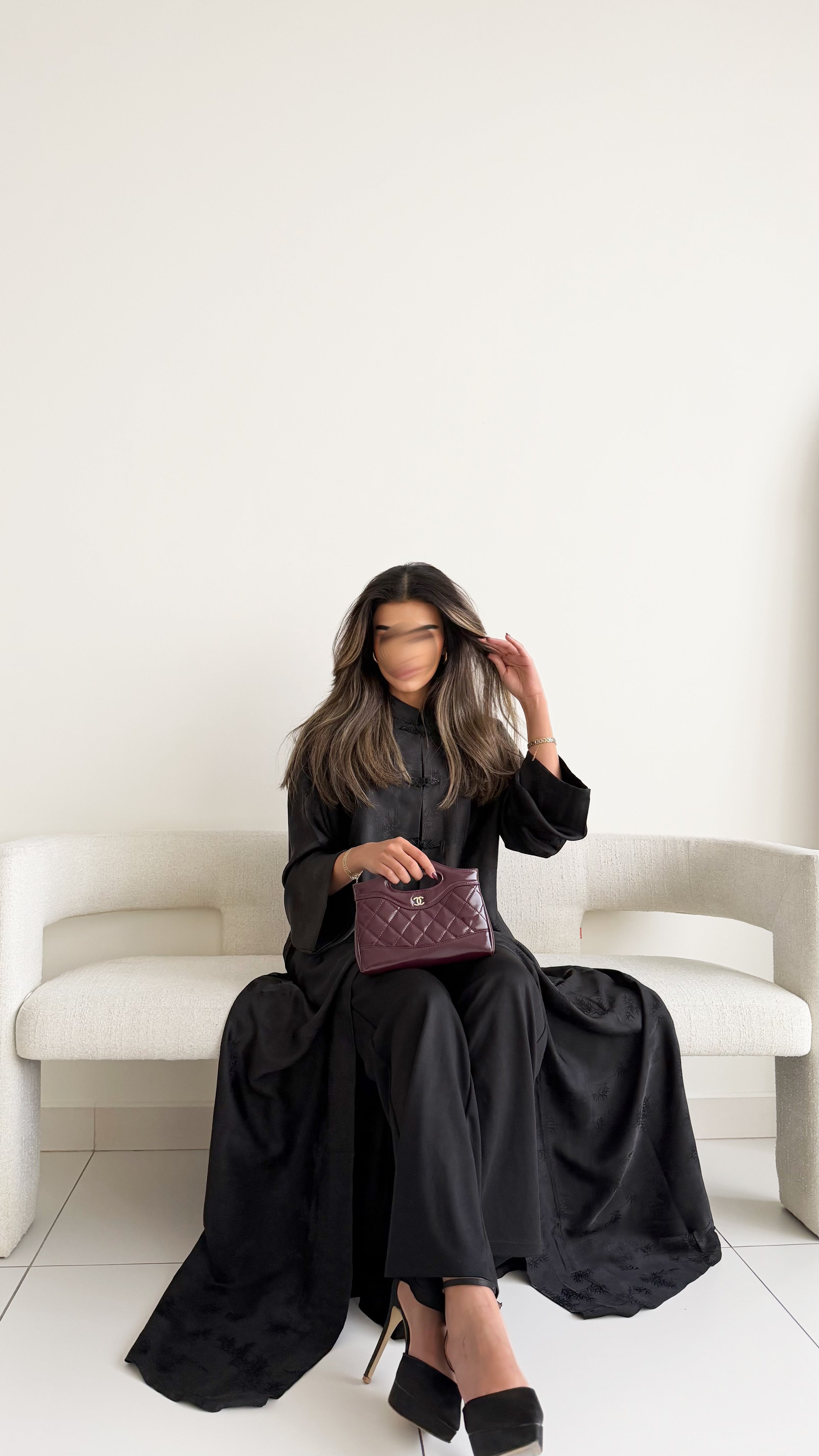 MW645 - Light Crepe Standing with Jacquard Half-Cloche