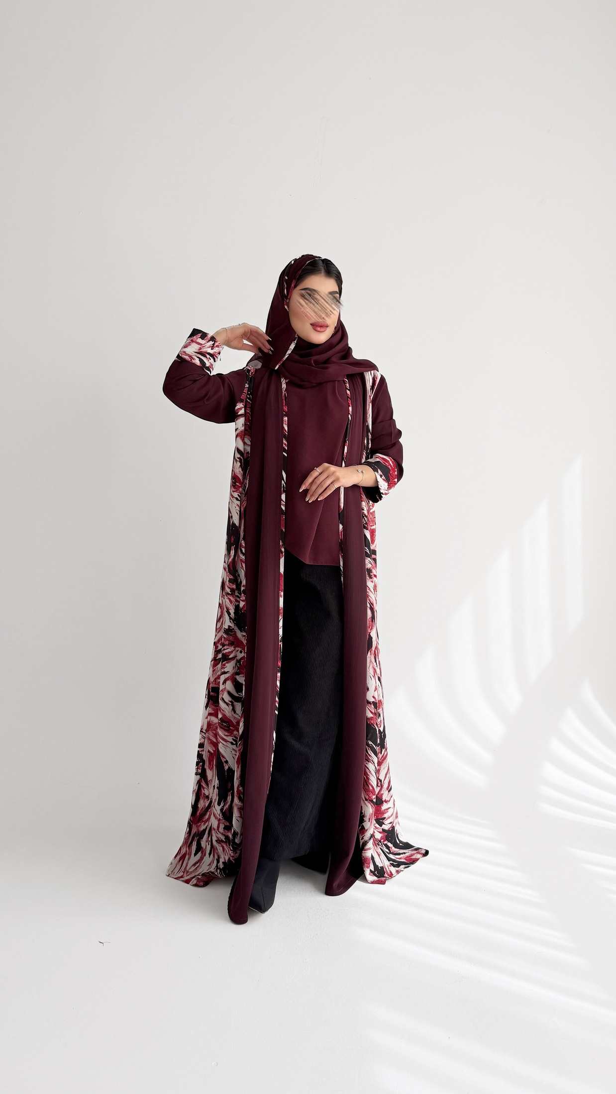 MW2031 - عباية كريب مع اضافه حرير مشجر - Aya