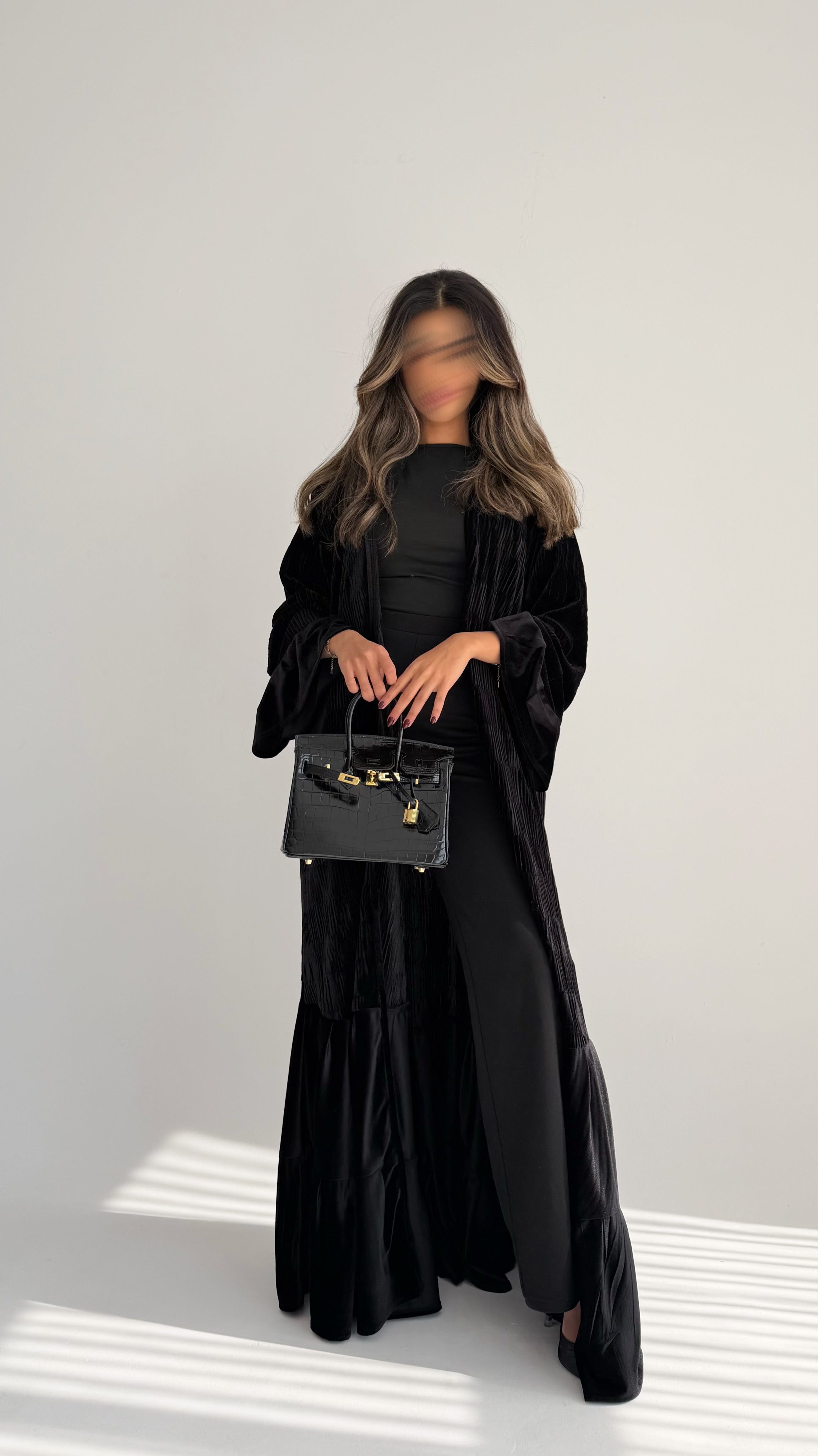 MW645 - Light Crepe Standing with Jacquard Half-Cloche