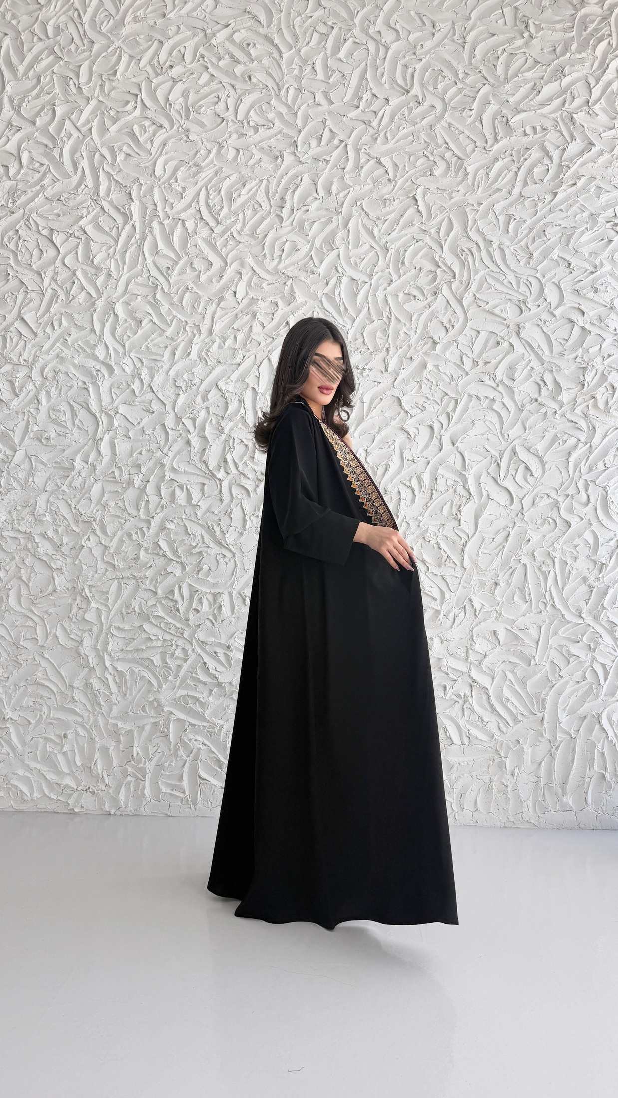 MWT5034 - قماش اسود كريب مع كلفة رمضاني قصة نص بشت - Aya