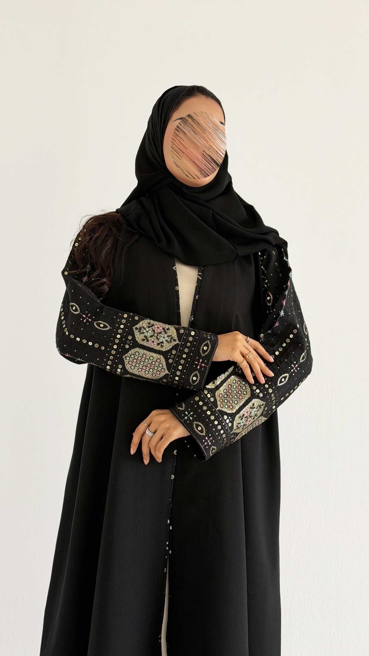 MWT1354 عباية اسود بتدخيله ركامة - Aya