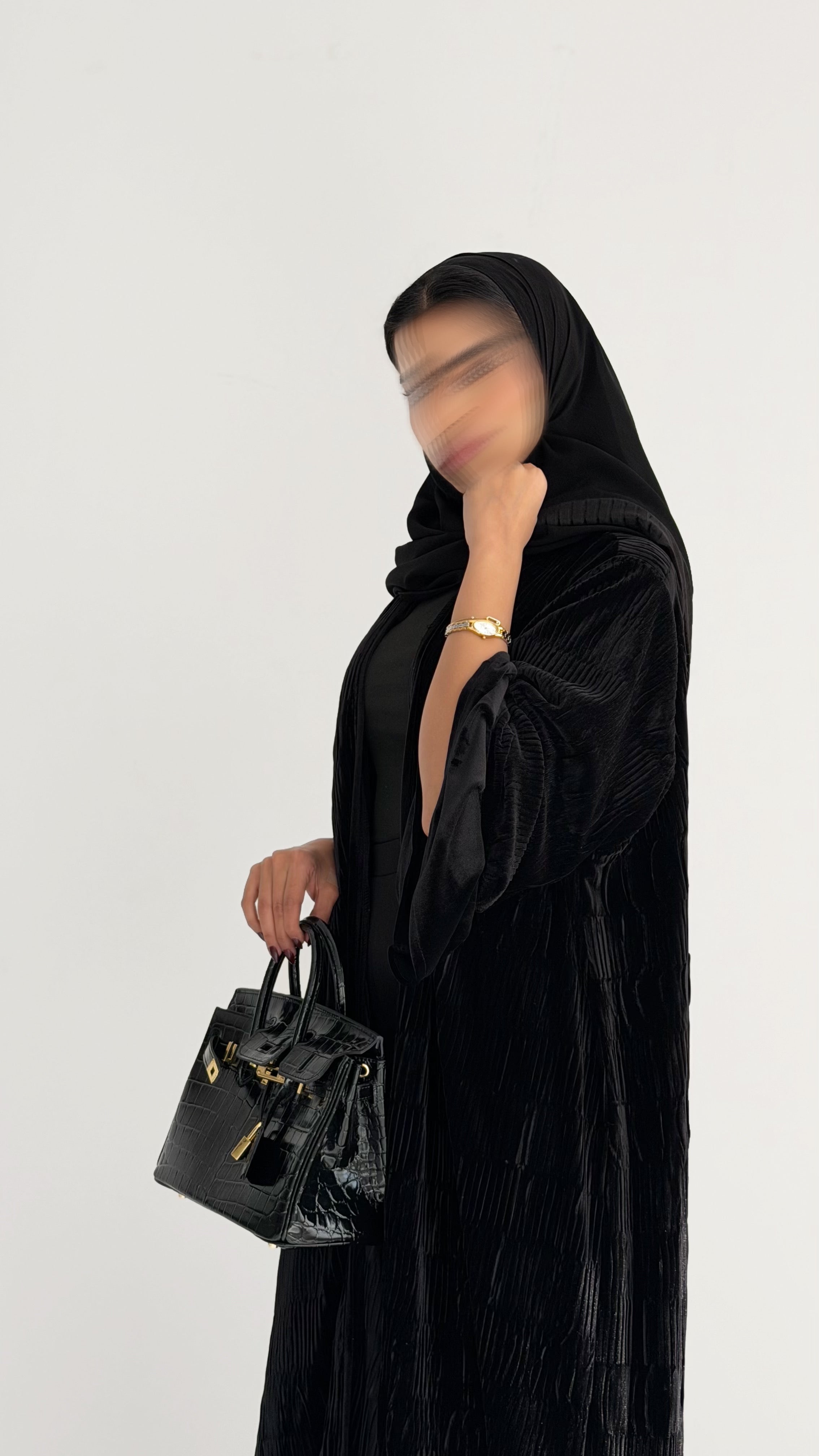 MW645 - Light Crepe Standing with Jacquard Half-Cloche