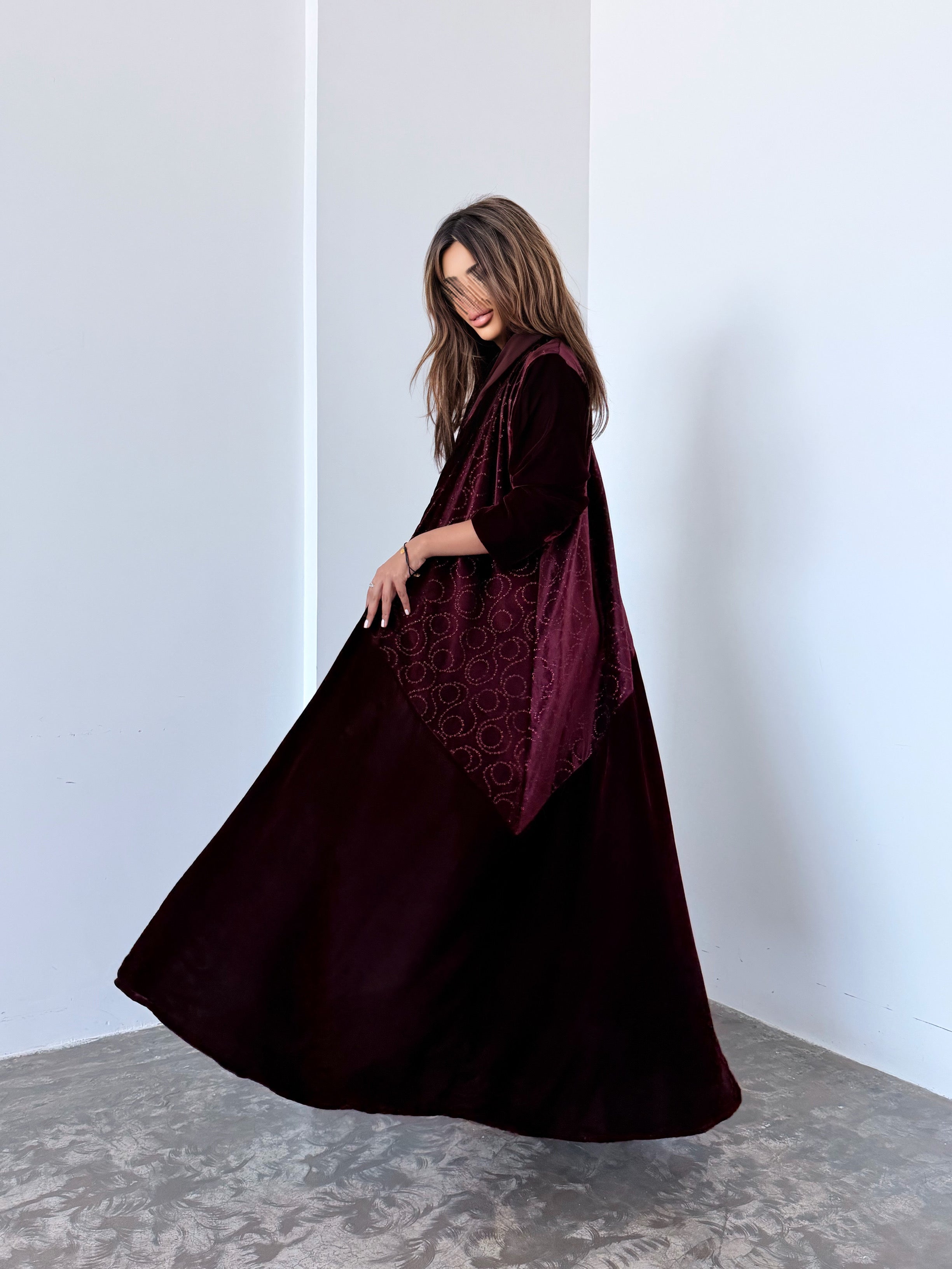 MW645 - Light Crepe Standing with Jacquard Half-Cloche