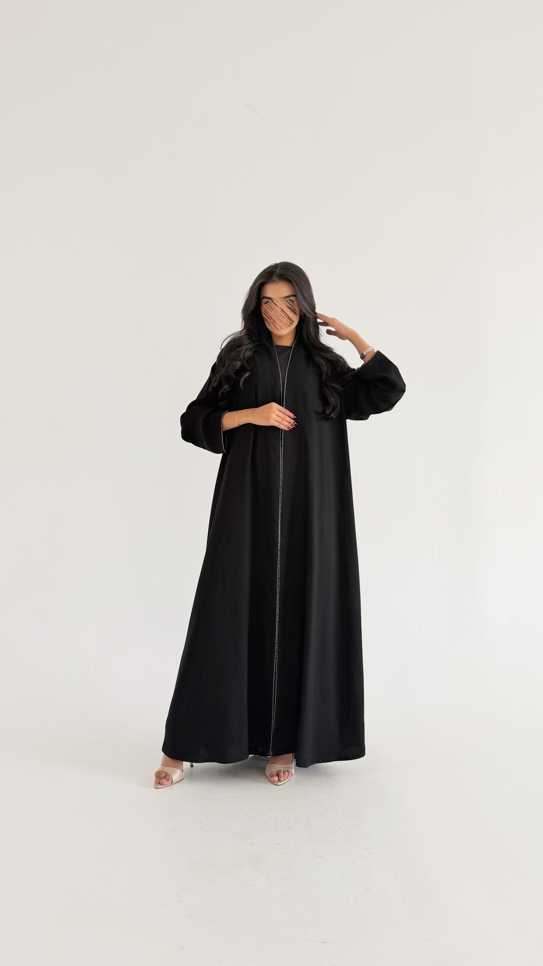 MW2074 - عباية جاكار اسود وابيض مكسر - Aya