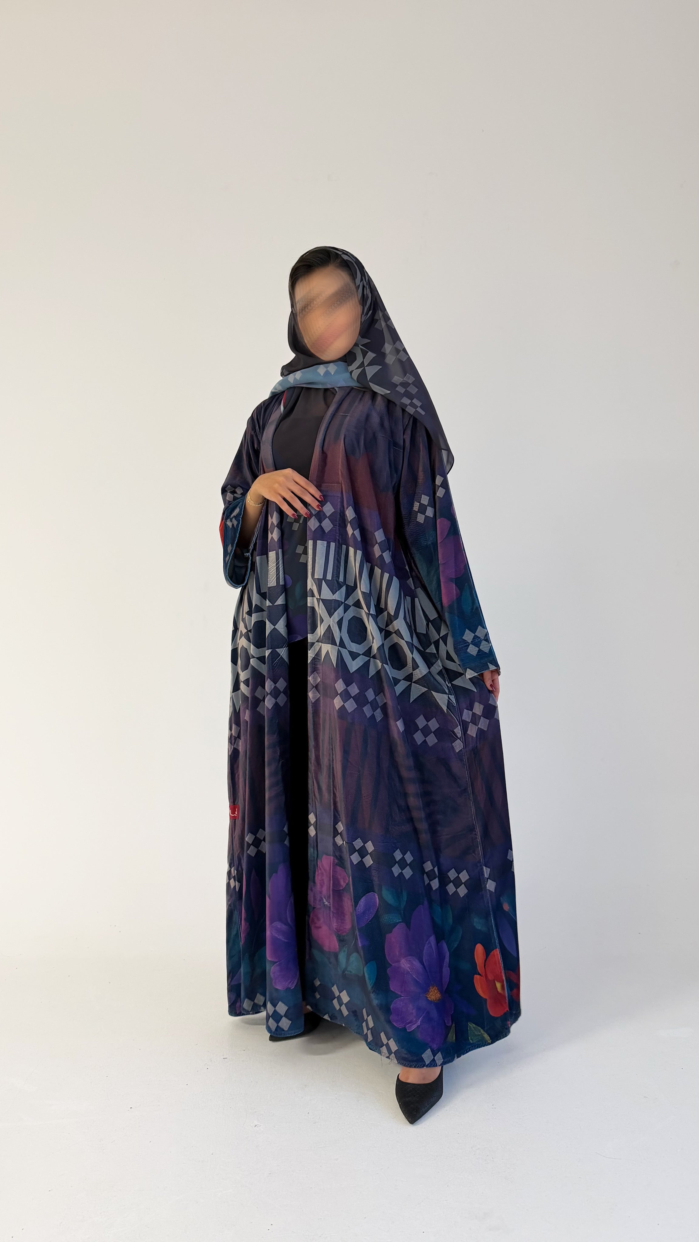 MWT623- عباية مخمل طباعة - Aya