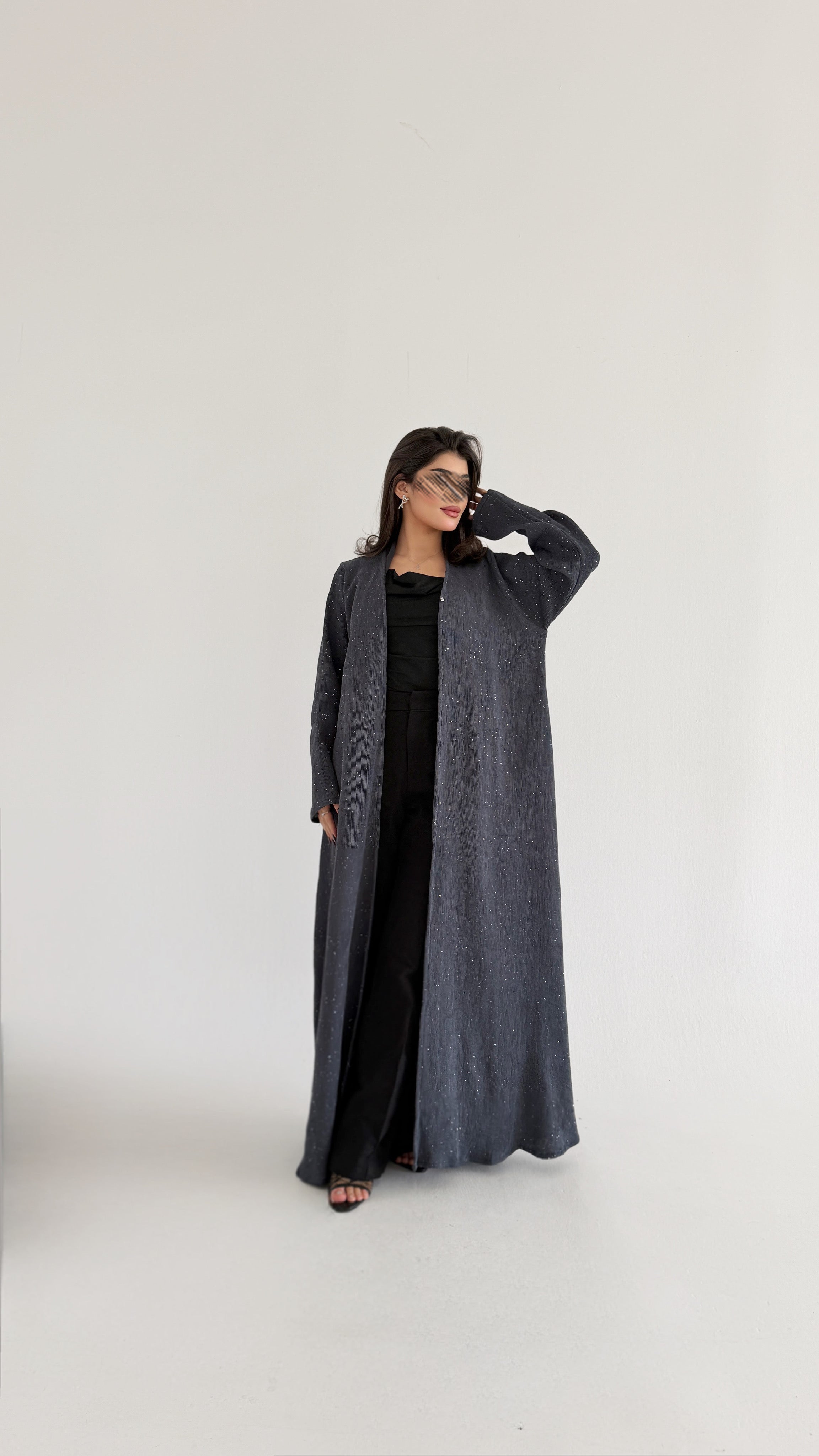 MWT994 - قماش لمعة  قصة كلوش مع ربطة قدام تسكر العباية - Aya