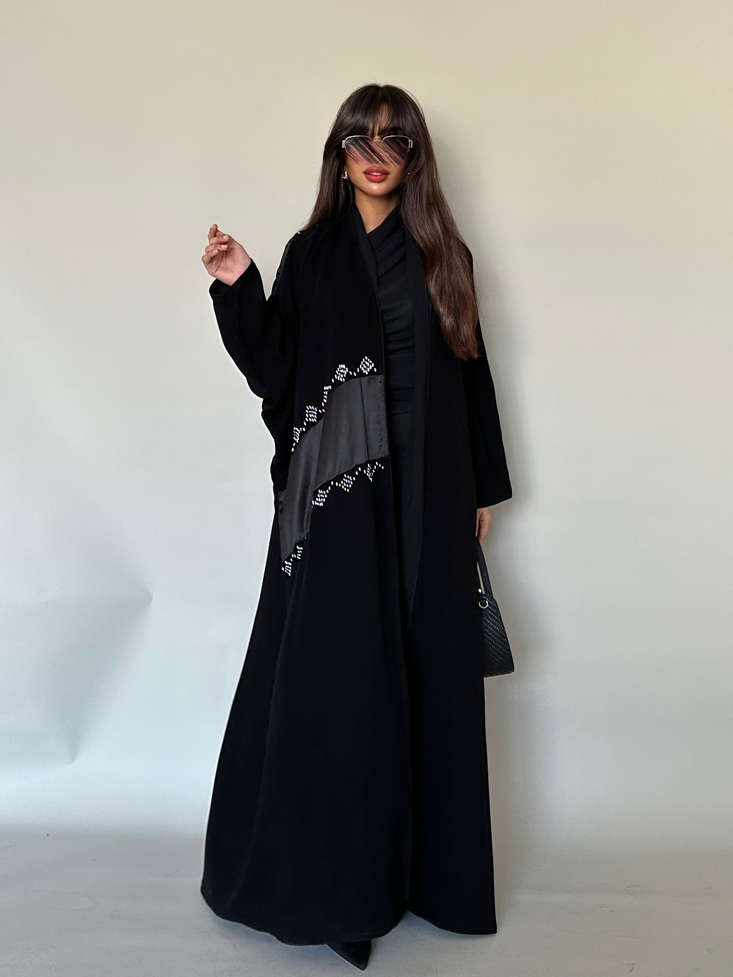 MW1195  - بشت سراميك أسود مع تدخيلة قماش لمعة