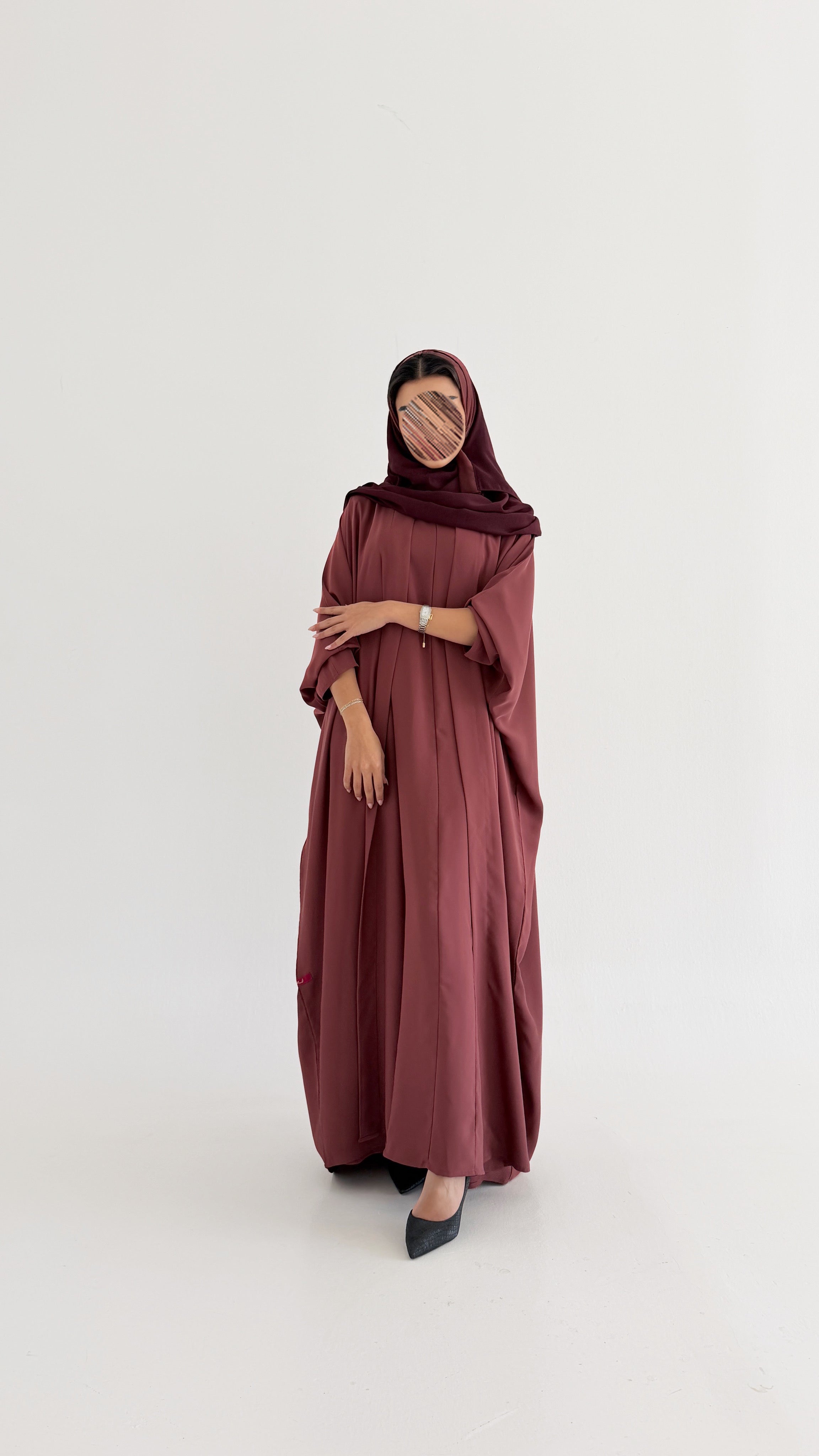 MW2017 - عباية كريب مع فستان كريب - Aya